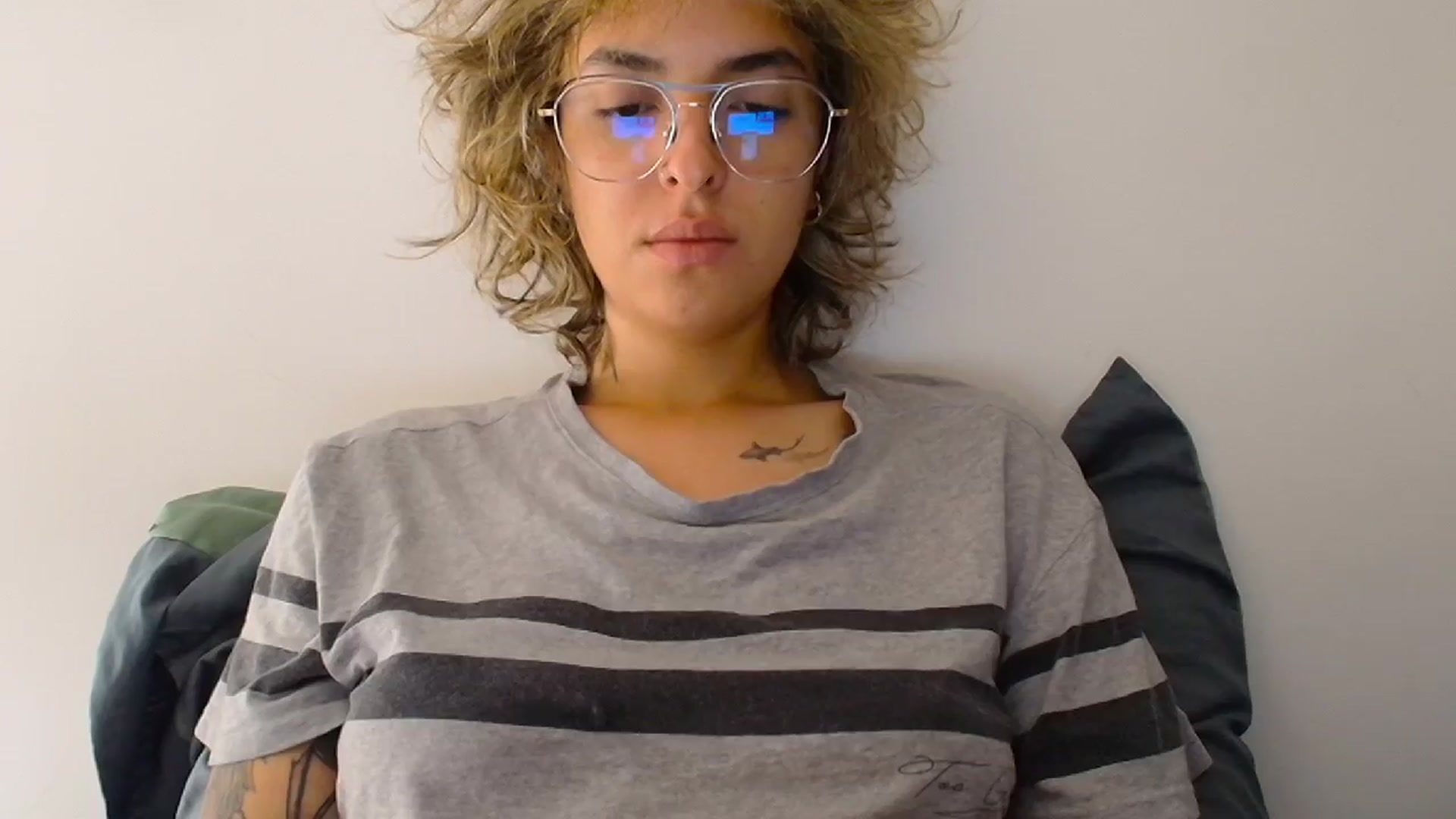 Gallery image thumbnail from RiversideCA's myfreecams stream on, 03/28/2024, 16:03 image 1 of 20