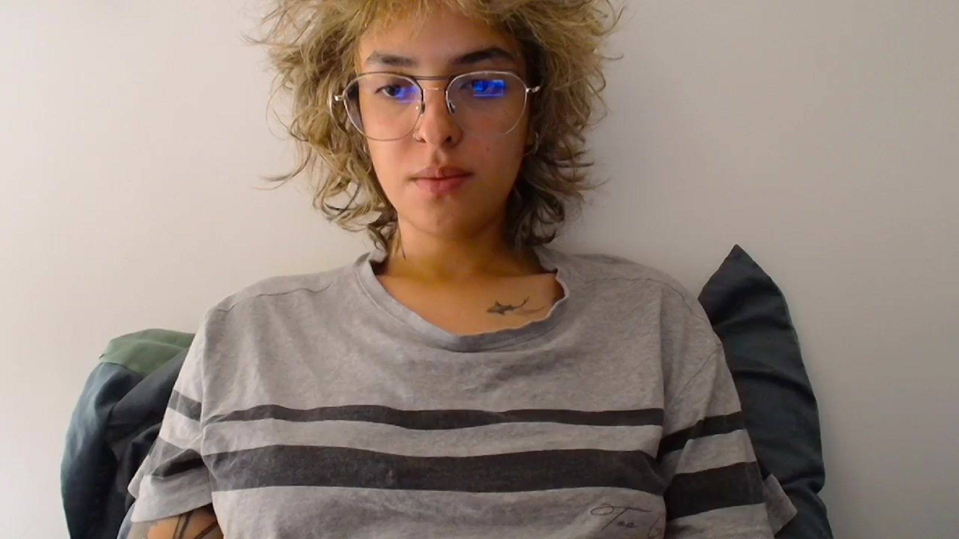 Gallery image thumbnail from RiversideCA's myfreecams stream on, 03/28/2024, 16:03 image 7 of 20