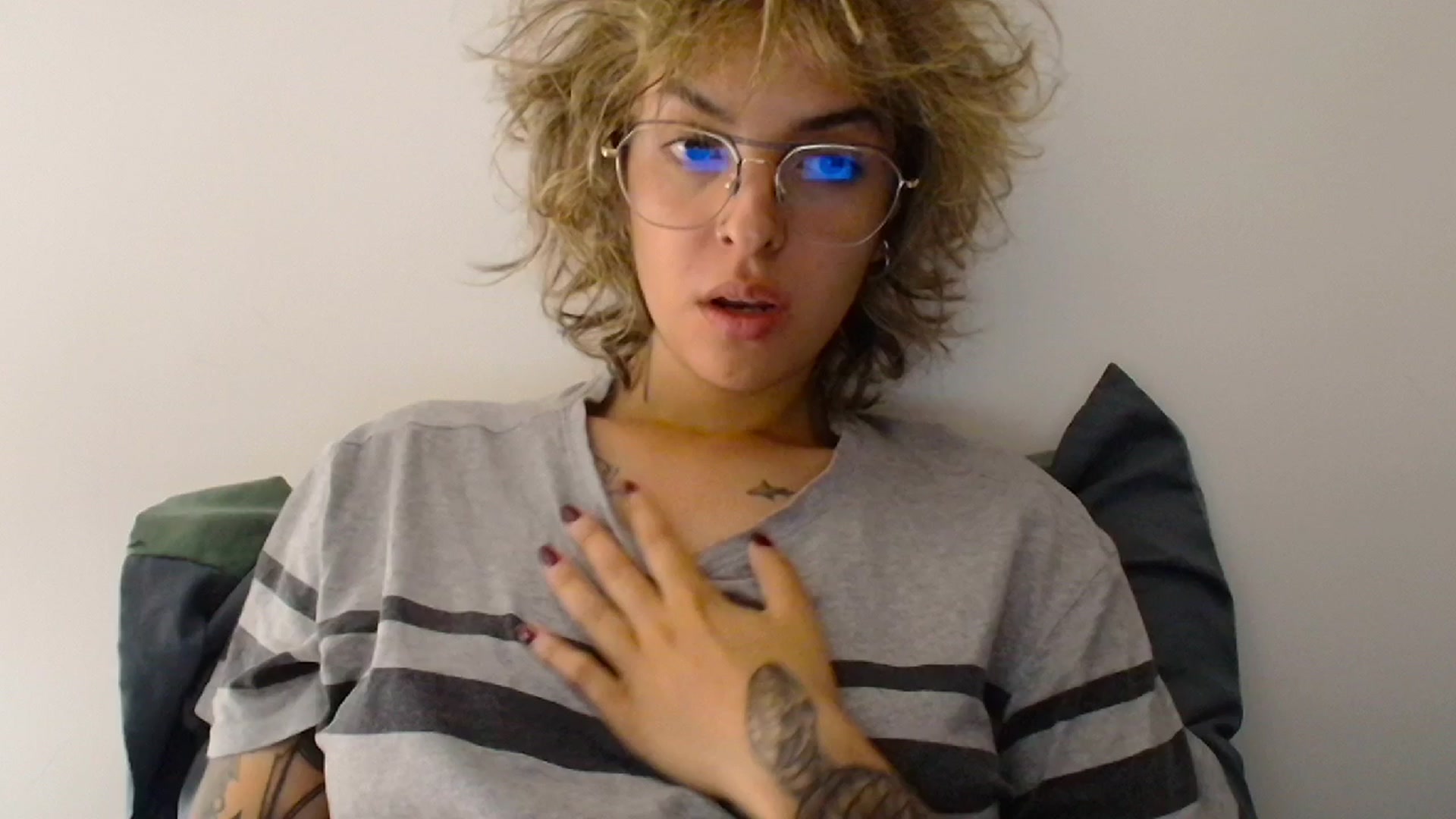 Gallery image thumbnail from RiversideCA's myfreecams stream on, 03/28/2024, 16:03 image 20 of 20