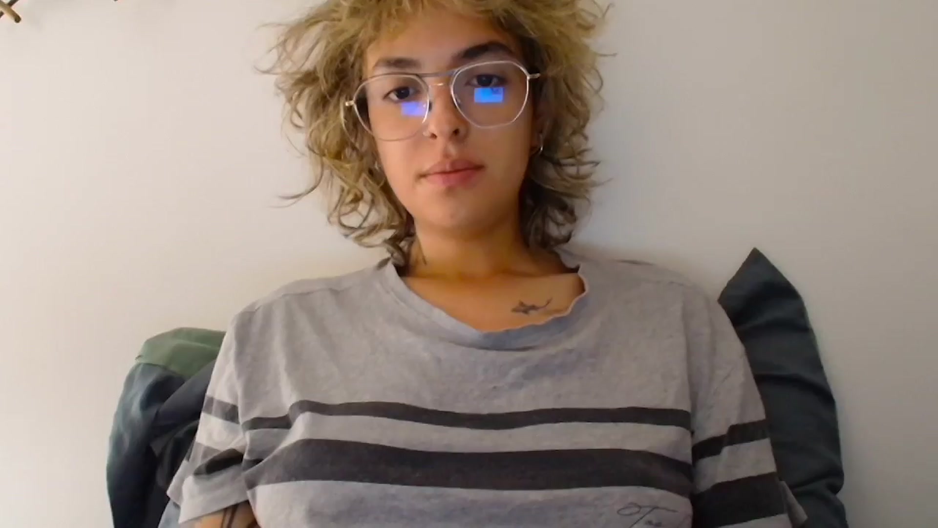 Gallery image thumbnail from RiversideCA's myfreecams stream on, 03/28/2024, 16:03 image 10 of 20