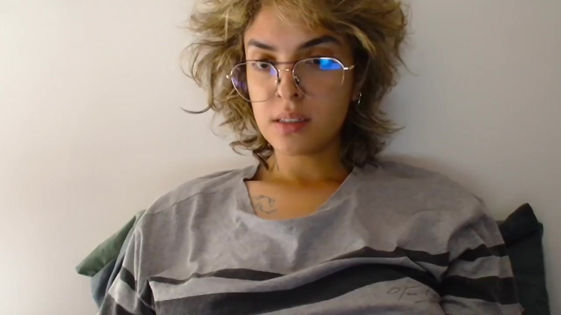 Gallery image thumbnail from RiversideCA's myfreecams stream on, 03/28/2024, 17:47 image 17 of 20