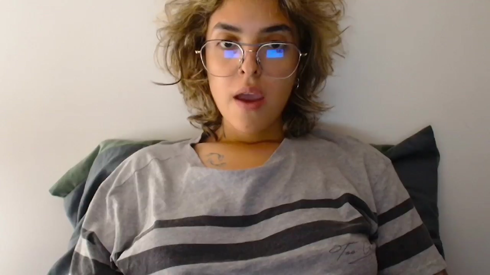 Gallery image thumbnail from RiversideCA's myfreecams stream on, 03/28/2024, 17:47 image 7 of 20
