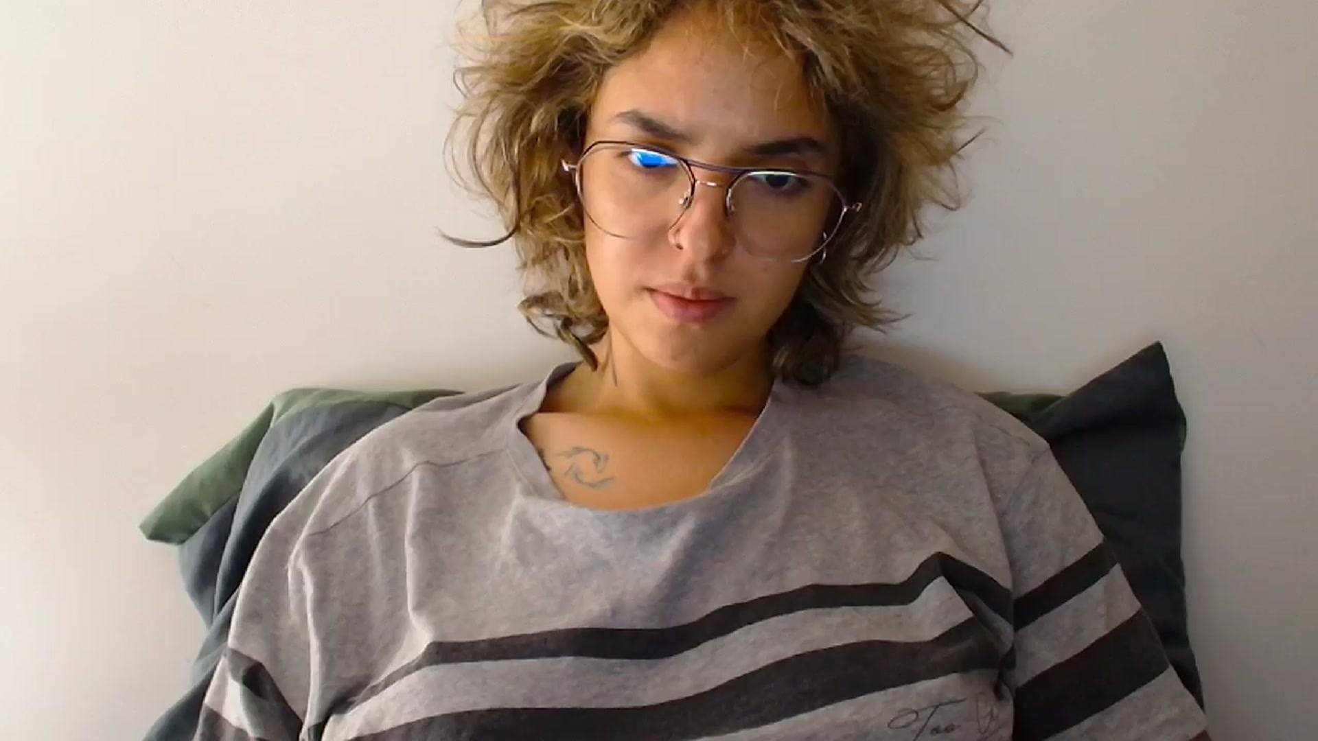 Gallery image thumbnail from RiversideCA's myfreecams stream on, 03/28/2024, 17:47 image 10 of 20