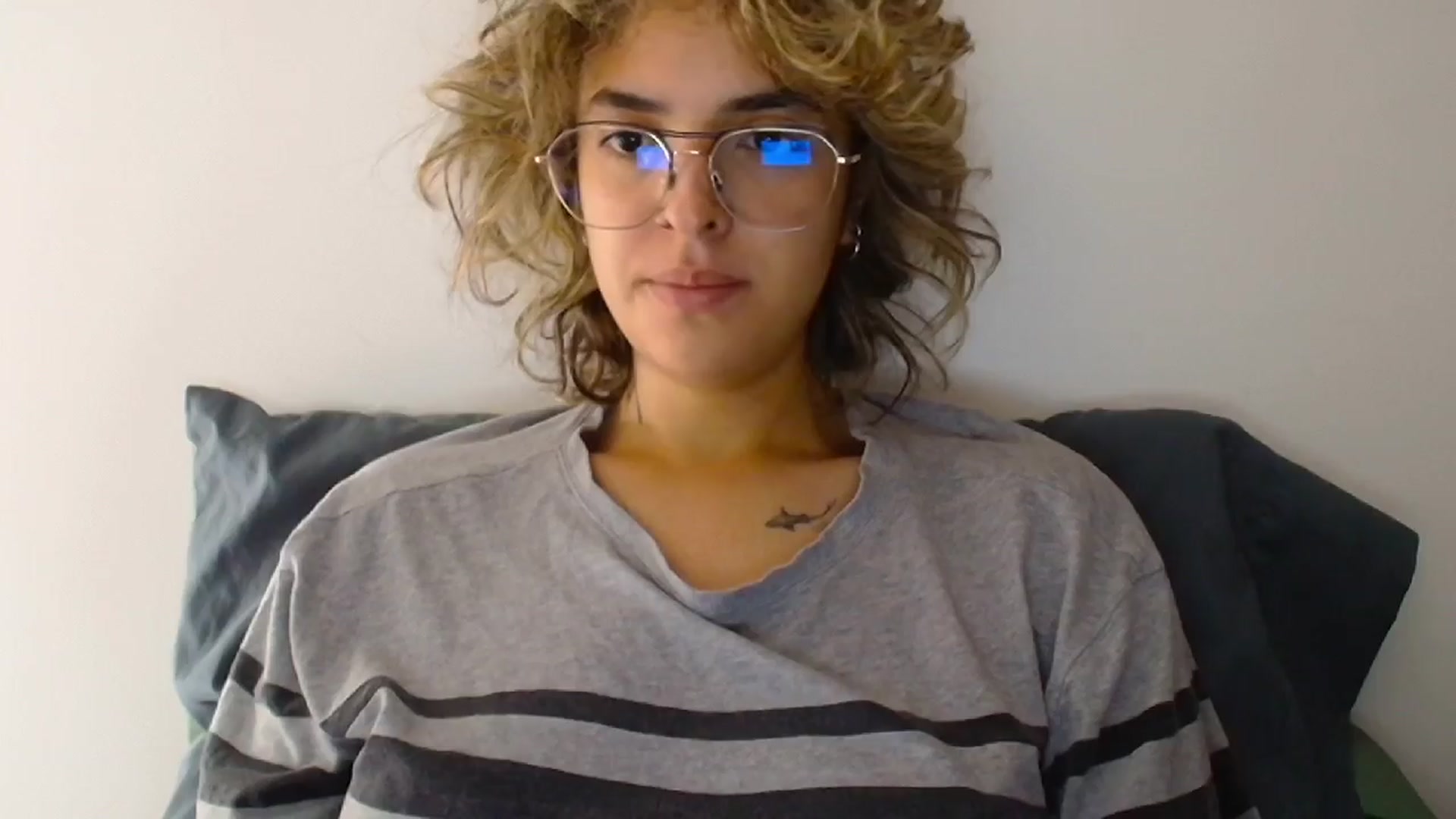 Gallery image thumbnail from RiversideCA's myfreecams stream on, 04/01/2024, 16:09 image 1 of 20