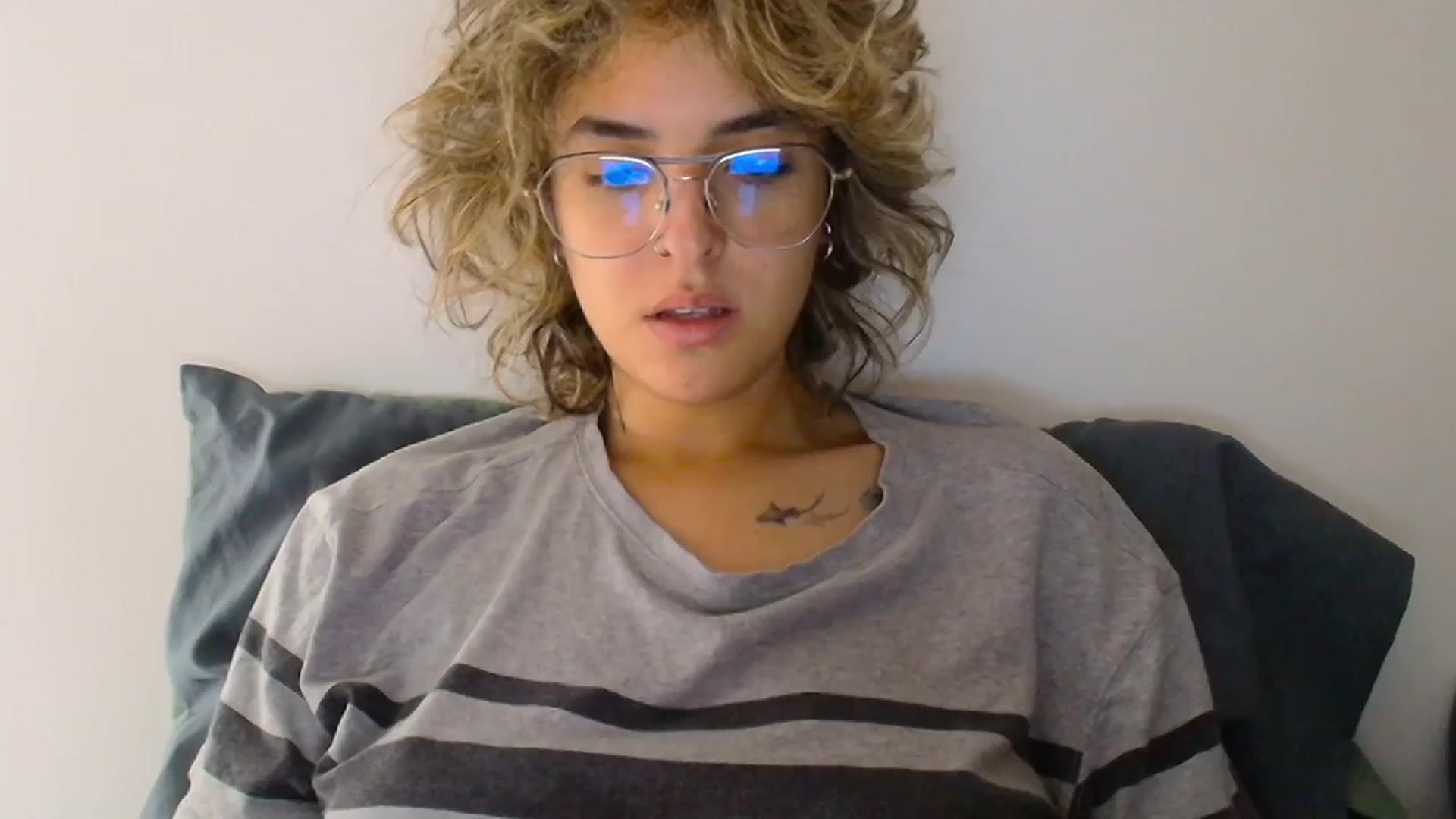 Gallery image thumbnail from RiversideCA's myfreecams stream on, 04/01/2024, 16:09 image 6 of 20
