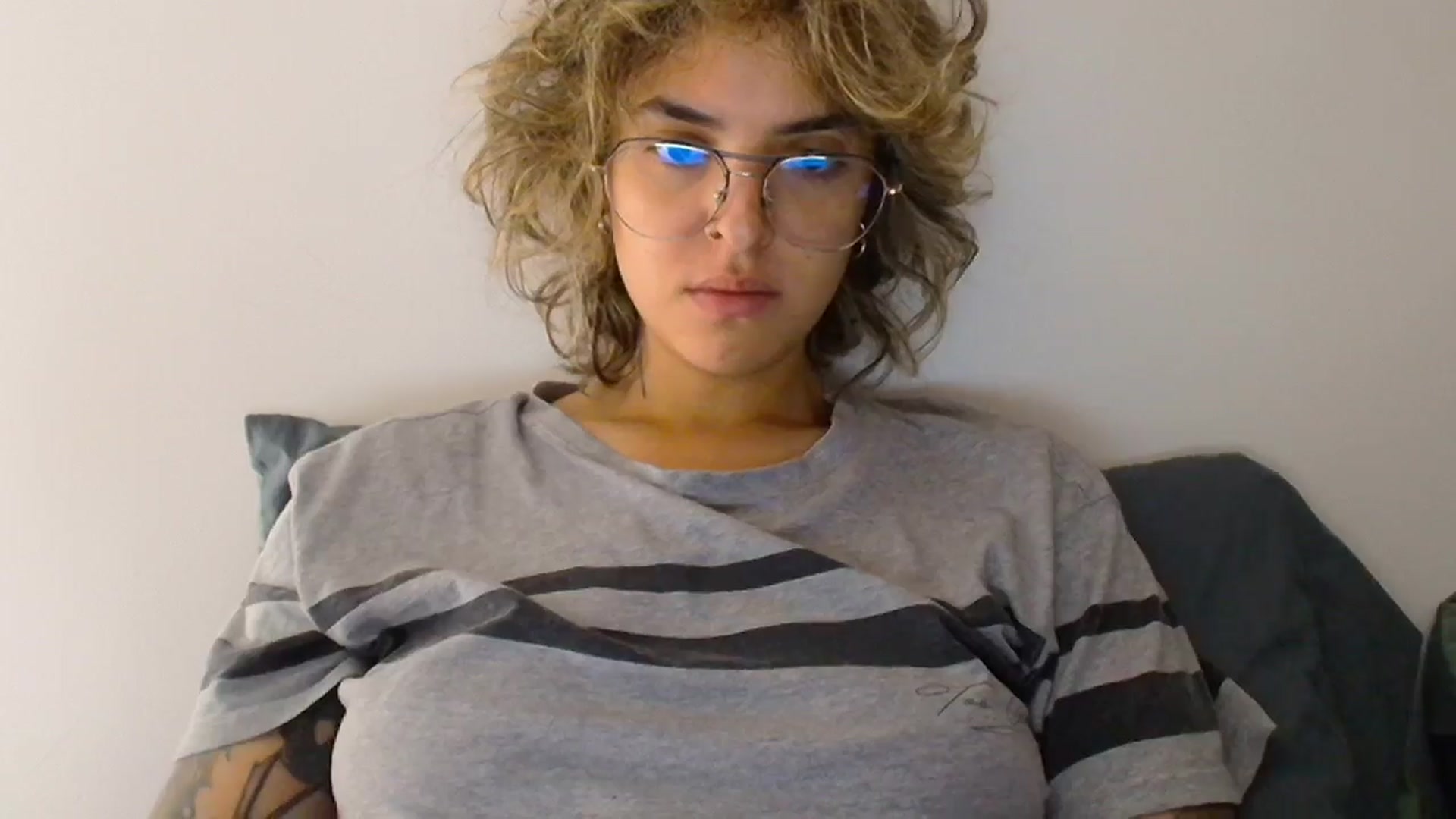 Gallery image thumbnail from RiversideCA's myfreecams stream on, 04/01/2024, 16:09 image 20 of 20