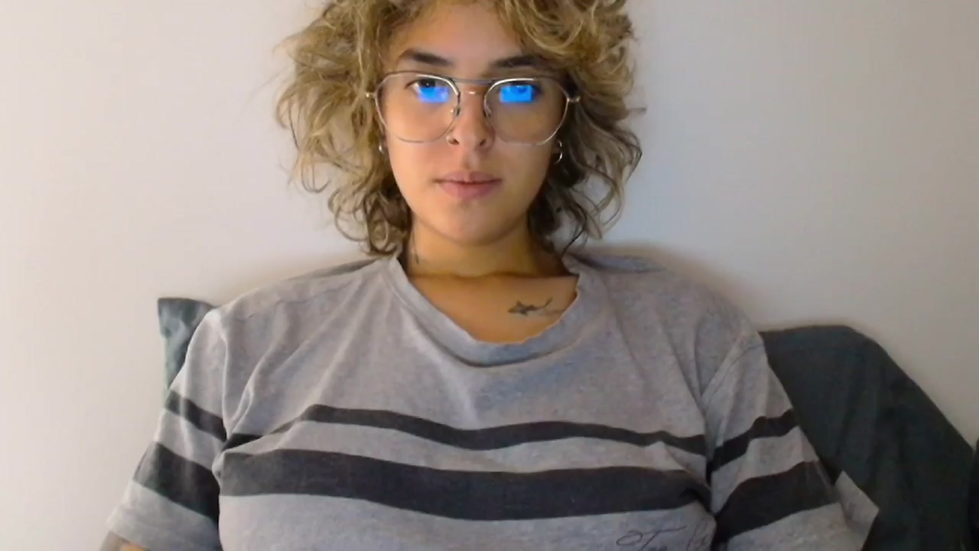 Gallery image thumbnail from RiversideCA's myfreecams stream on, 04/01/2024, 16:09 image 9 of 20