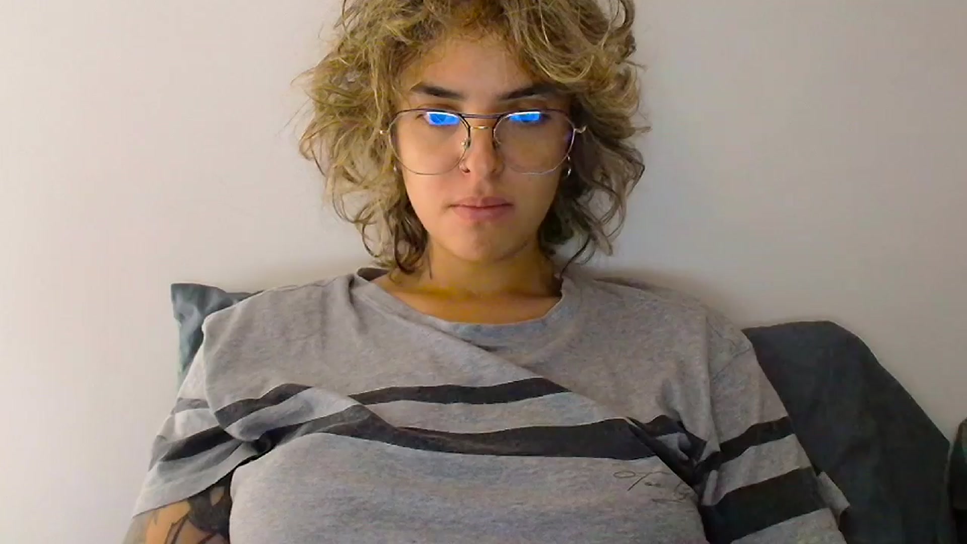 Gallery image thumbnail from RiversideCA's myfreecams stream on, 04/01/2024, 16:09 image 19 of 20