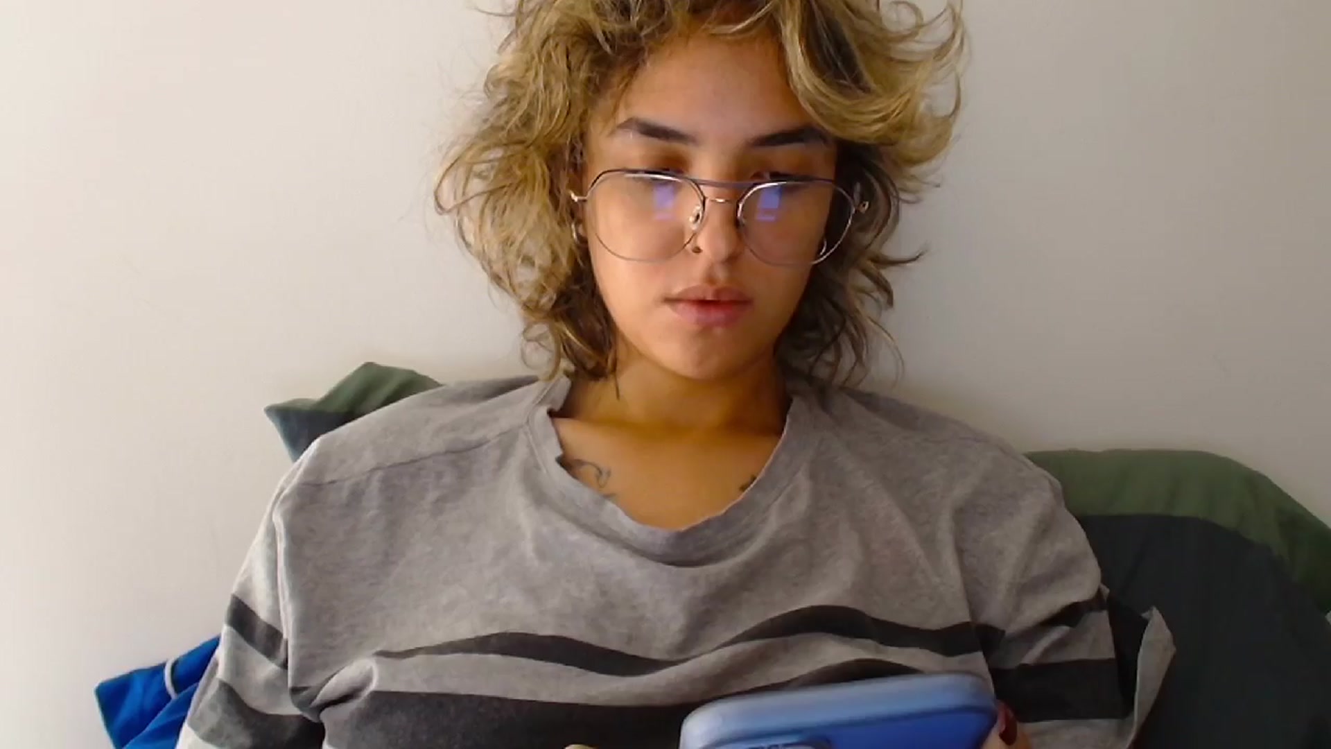 Gallery image thumbnail from RiversideCA's myfreecams stream on, 04/01/2024, 18:06 image 19 of 20
