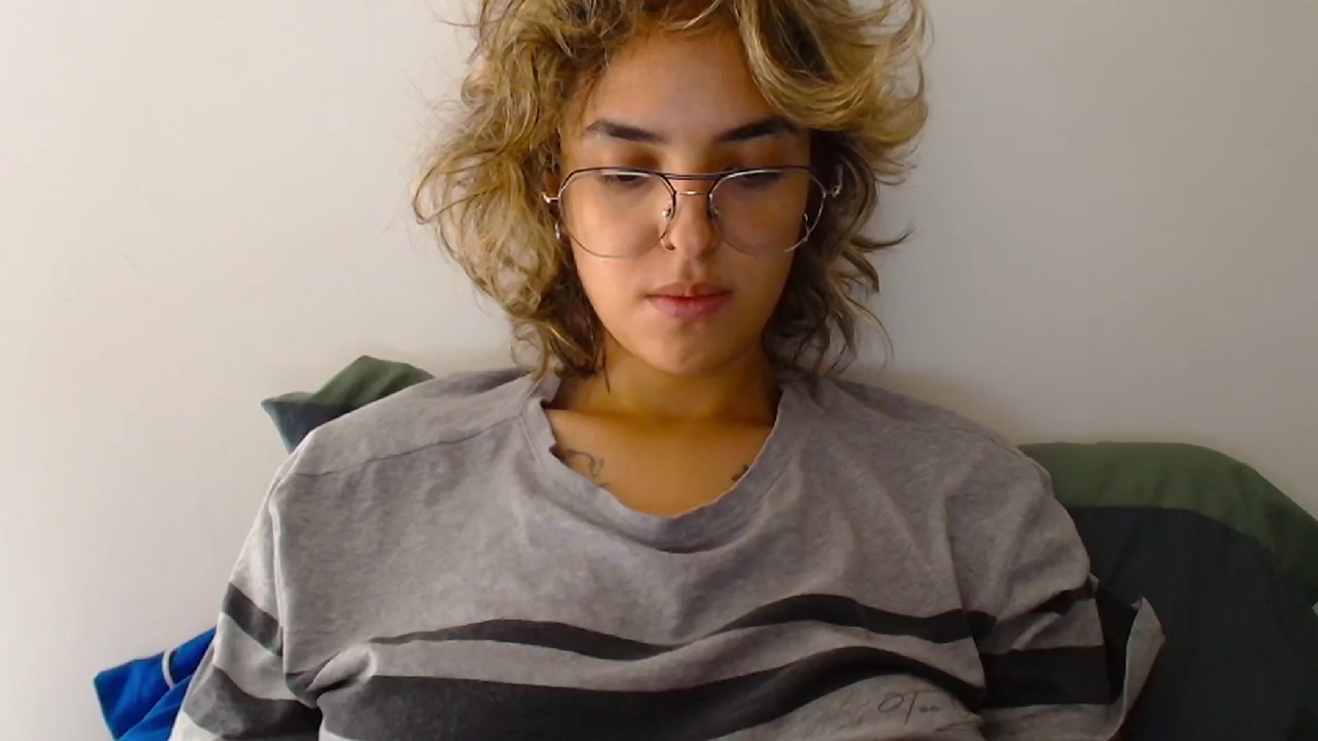 Gallery image thumbnail from RiversideCA's myfreecams stream on, 04/01/2024, 18:06 image 17 of 20