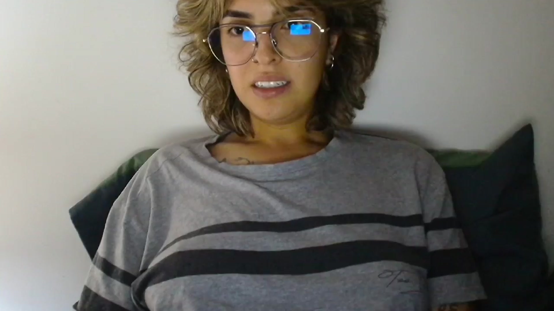 Gallery image thumbnail from RiversideCA's myfreecams stream on, 04/03/2024, 05:14 image 10 of 20