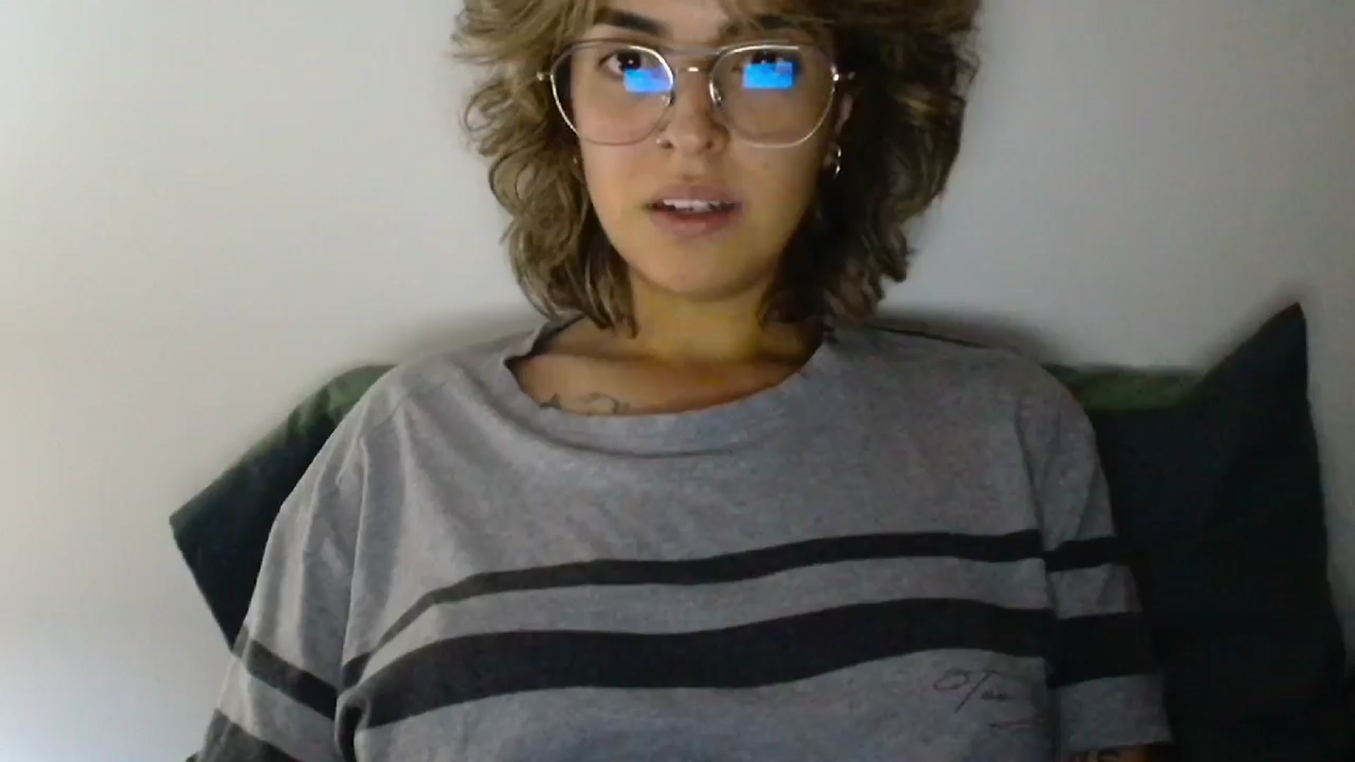 Gallery image thumbnail from RiversideCA's myfreecams stream on, 04/03/2024, 05:14 image 8 of 20
