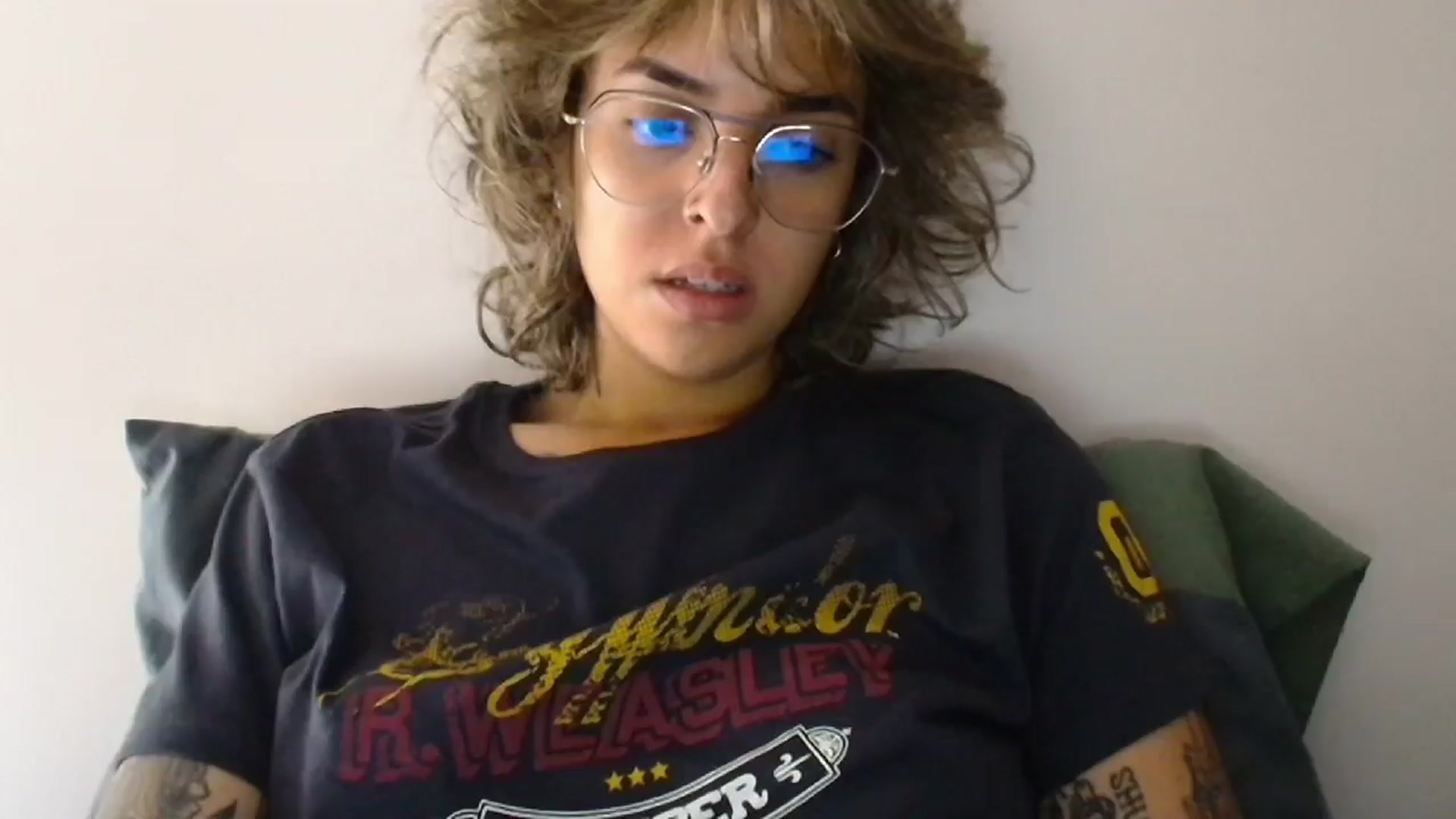 Gallery image thumbnail from RiversideCA's myfreecams stream on, 04/06/2024, 16:39 image 4 of 20