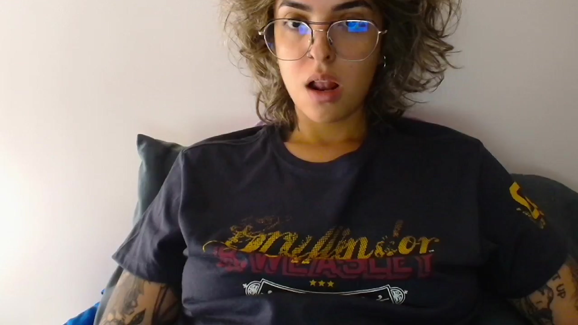 Gallery image thumbnail from RiversideCA's myfreecams stream on, 04/06/2024, 17:11 image 20 of 20