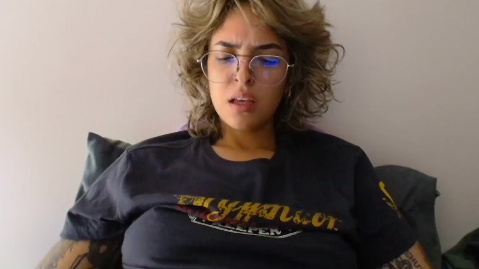 Gallery image thumbnail from RiversideCA's myfreecams stream on, 04/06/2024, 17:11 image 14 of 20