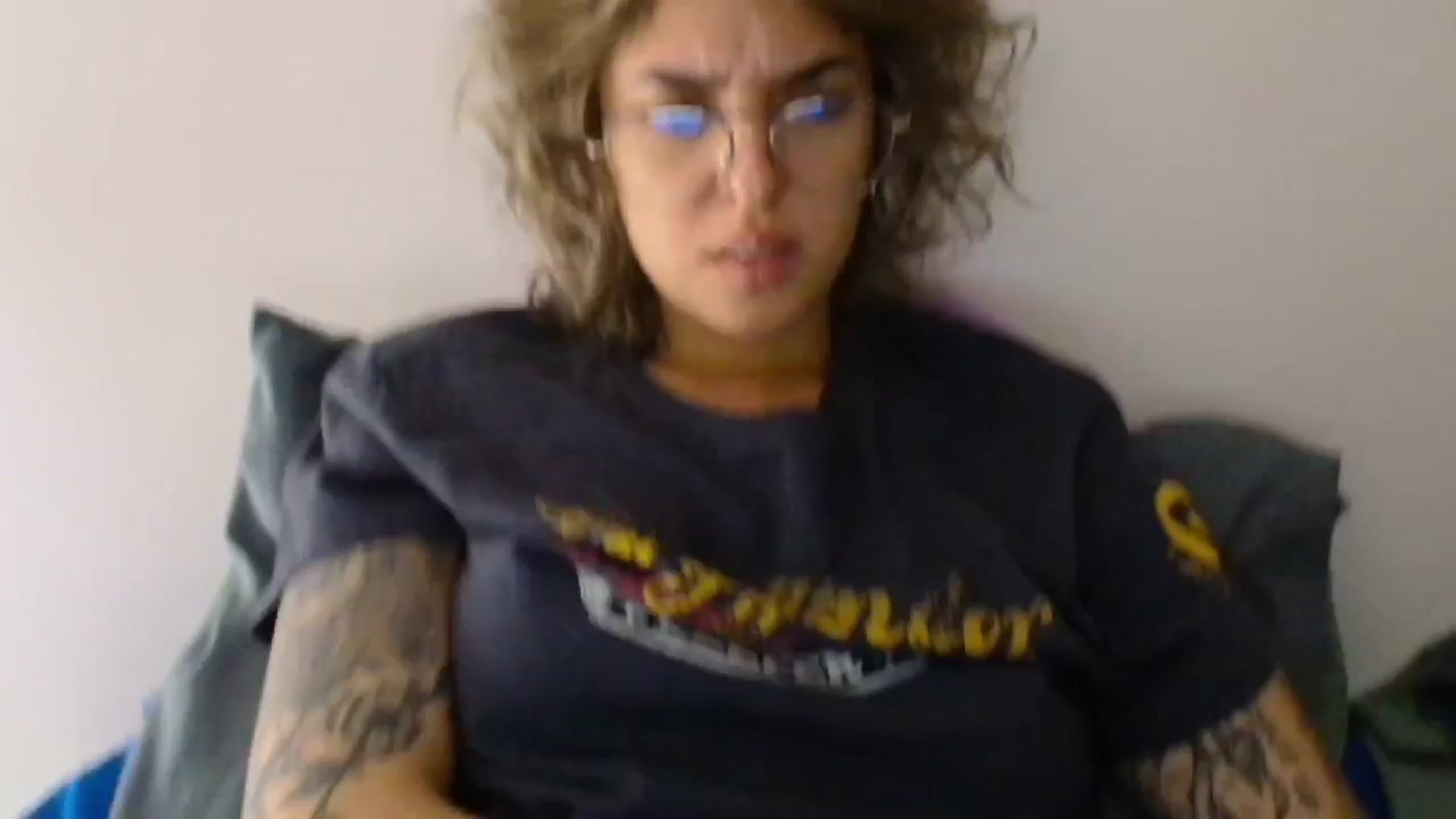 Gallery image thumbnail from RiversideCA's myfreecams stream on, 04/06/2024, 17:11 image 13 of 20