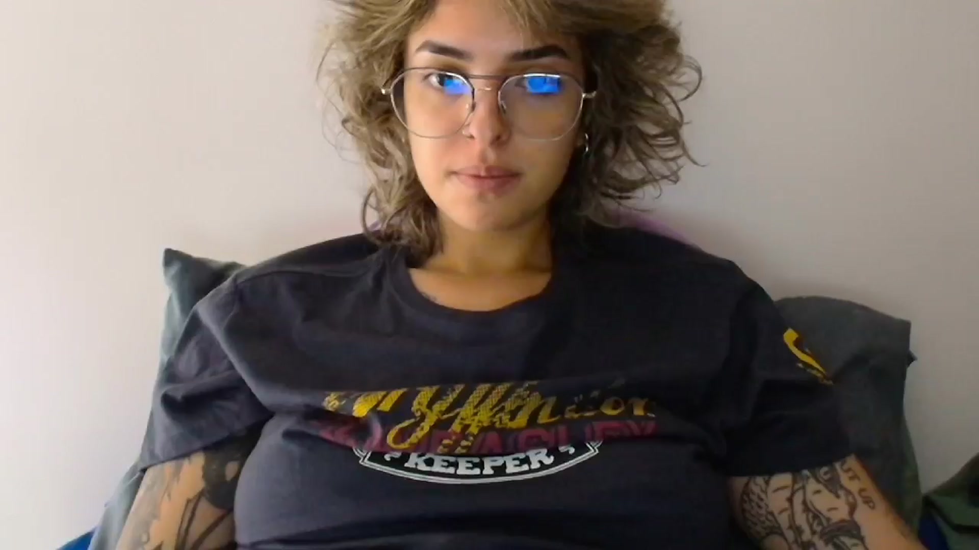 Gallery image thumbnail from RiversideCA's myfreecams stream on, 04/06/2024, 17:11 image 10 of 20