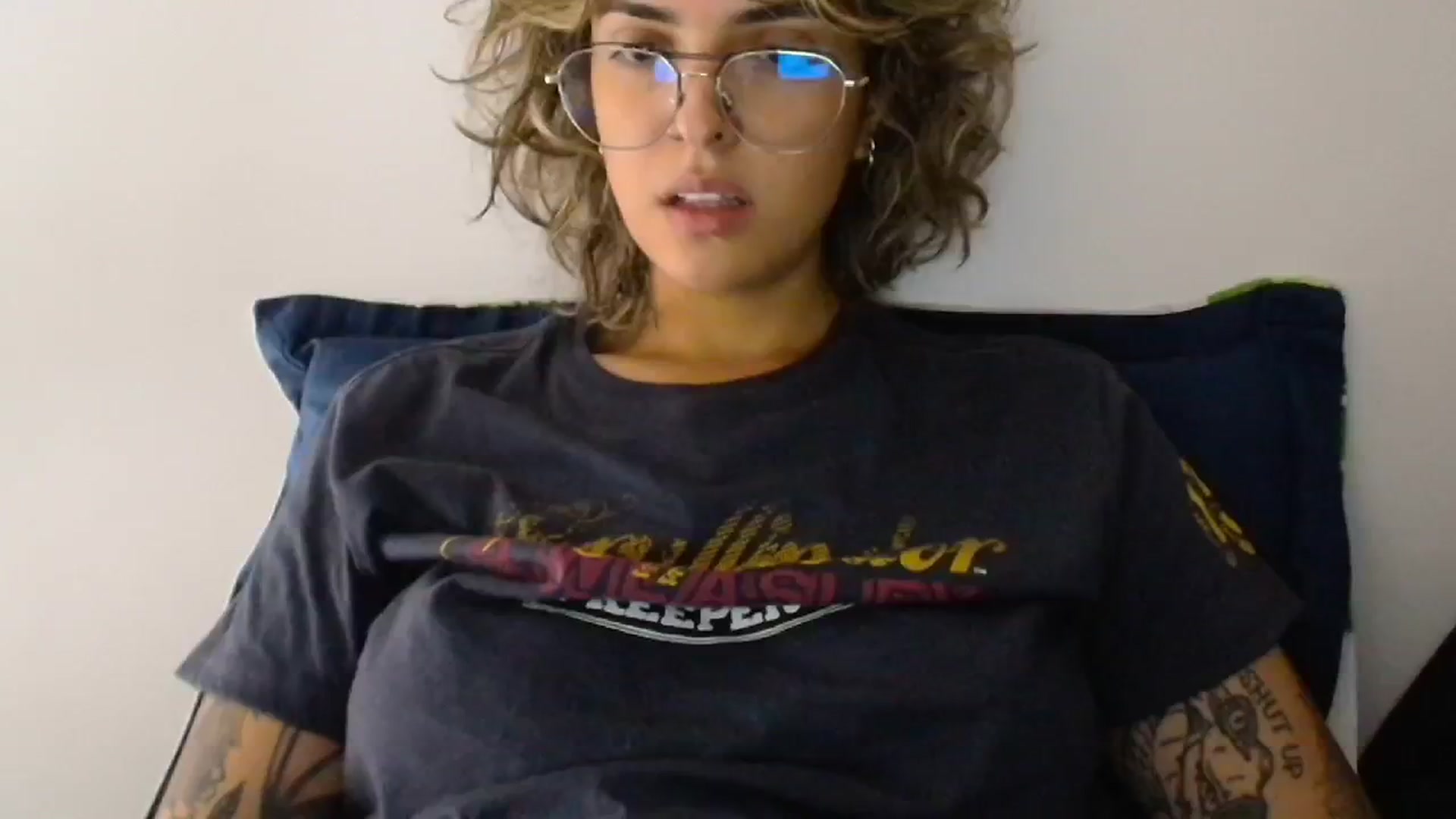 Gallery image thumbnail from RiversideCA's myfreecams stream on, 04/24/2024, 16:20 image 8 of 20