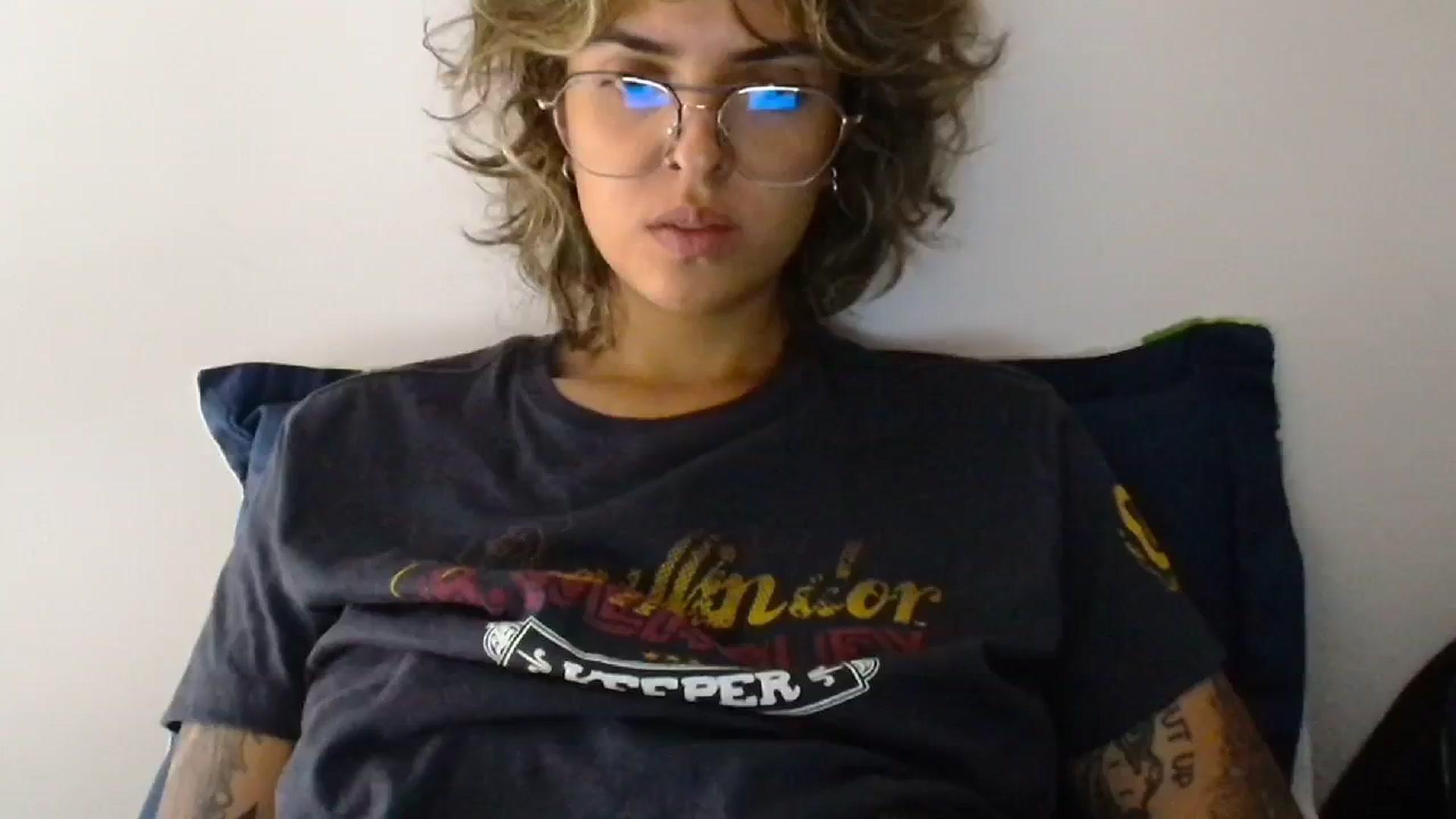 Gallery image thumbnail from RiversideCA's myfreecams stream on, 04/24/2024, 16:20 image 3 of 20