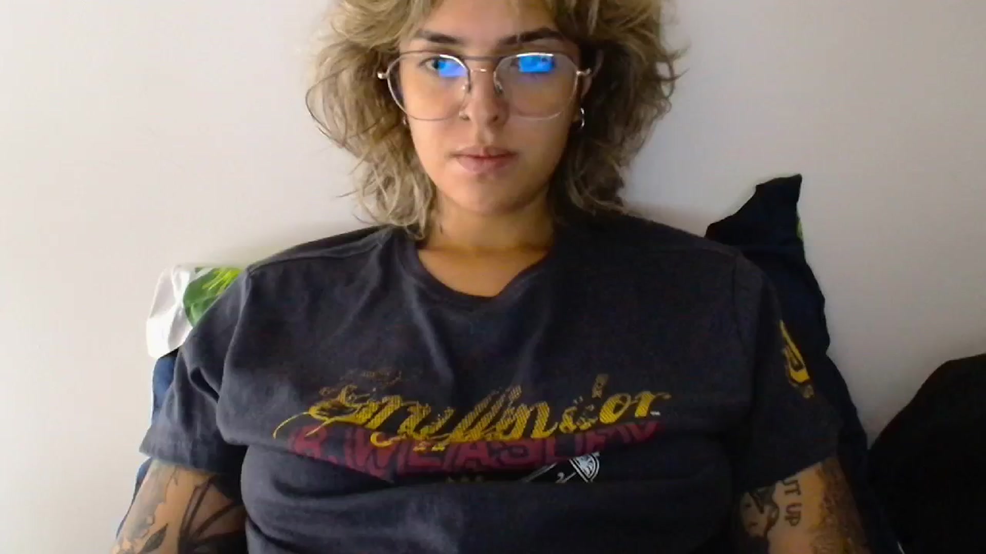 Gallery image thumbnail from RiversideCA's myfreecams stream on, 04/26/2024, 16:15 image 5 of 20