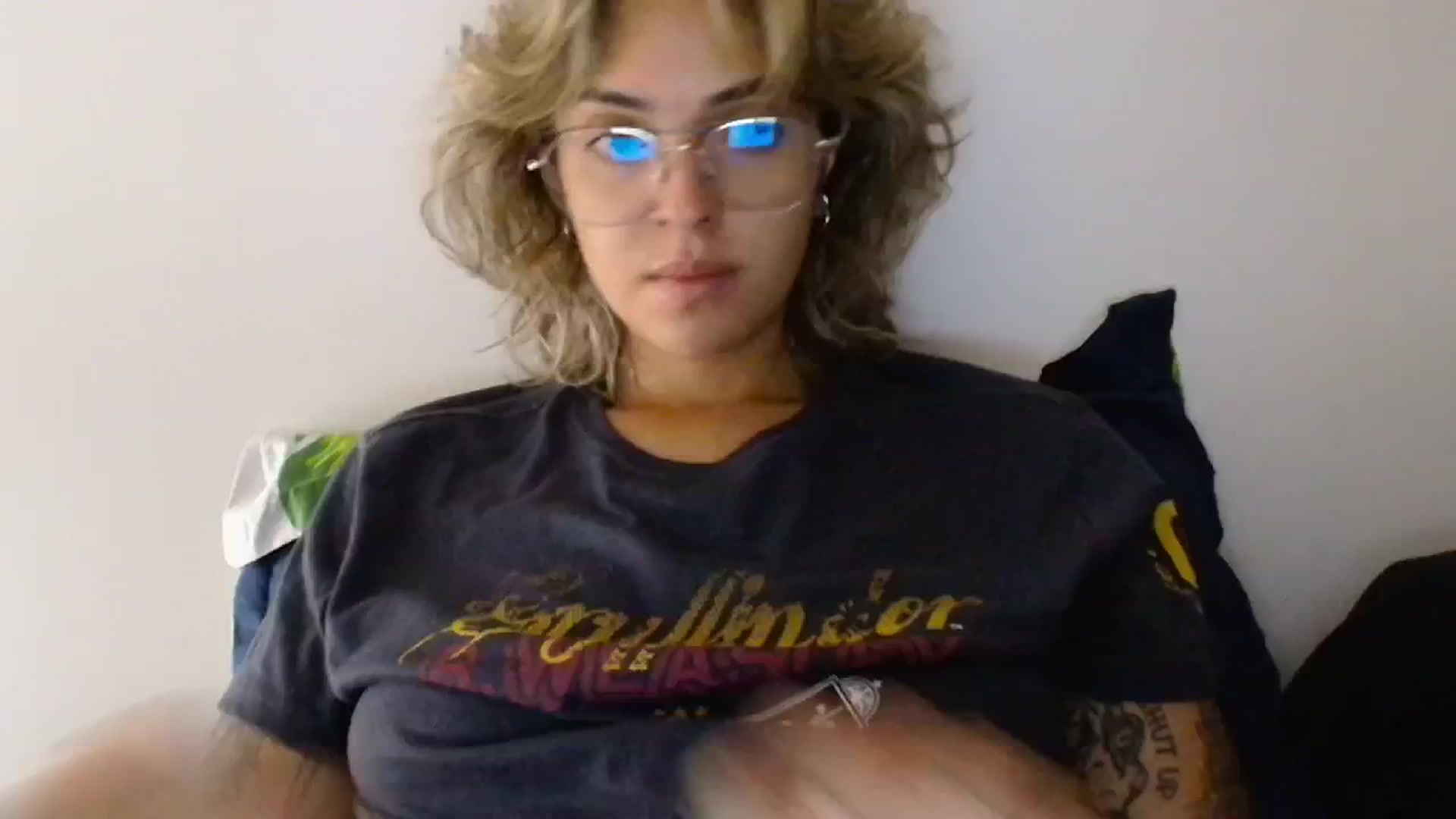 Gallery image thumbnail from RiversideCA's myfreecams stream on, 04/26/2024, 16:15 image 9 of 20
