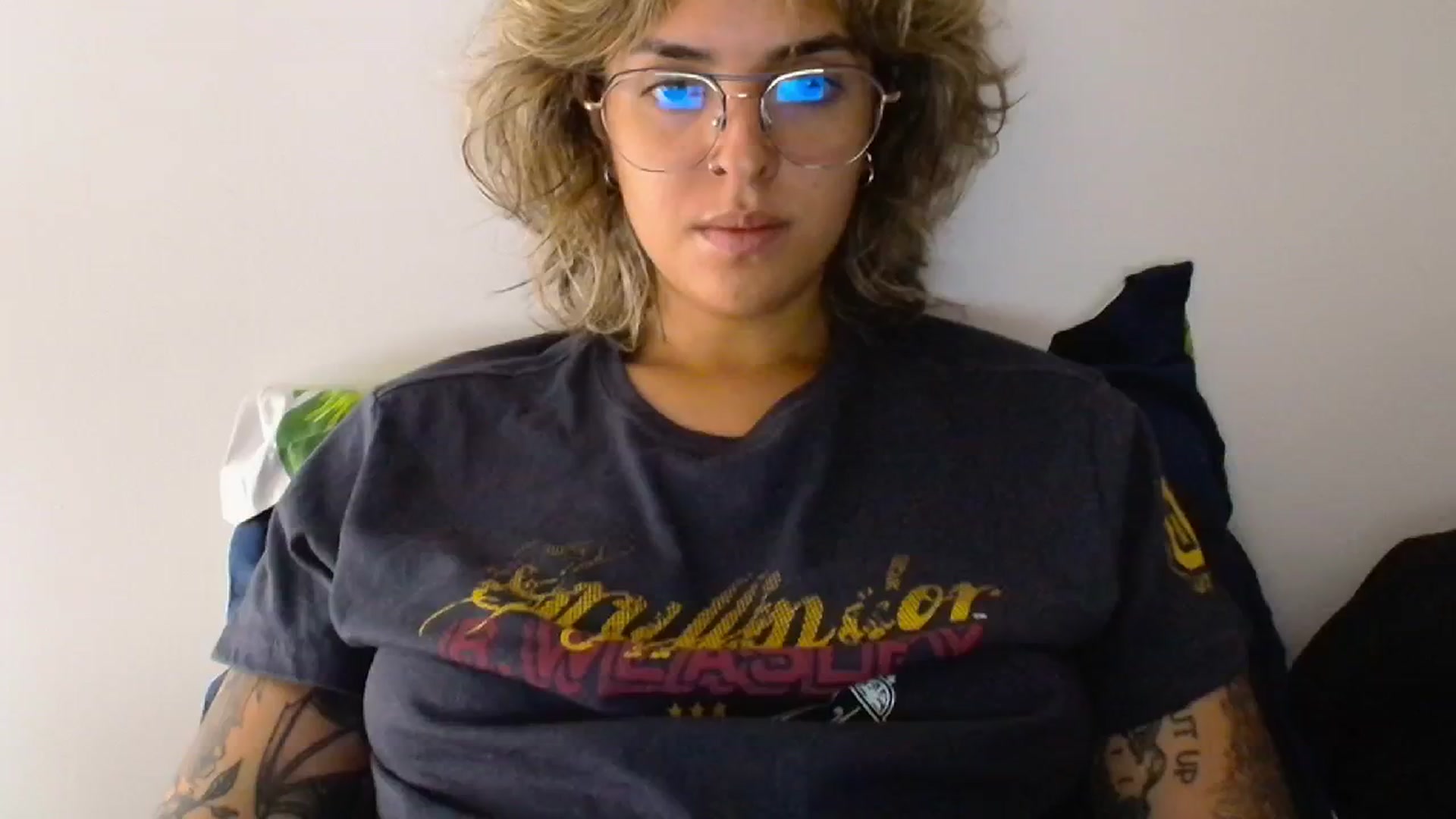 Gallery image thumbnail from RiversideCA's myfreecams stream on, 04/26/2024, 16:15 image 4 of 20