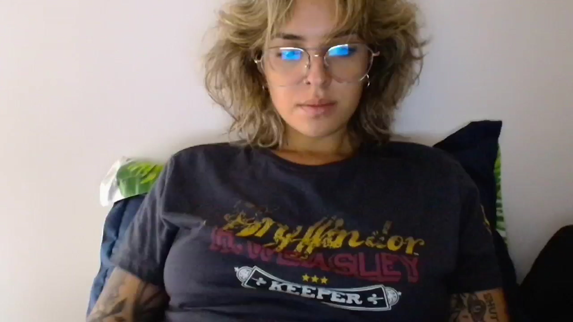 Gallery image thumbnail from RiversideCA's myfreecams stream on, 04/26/2024, 16:15 image 18 of 20