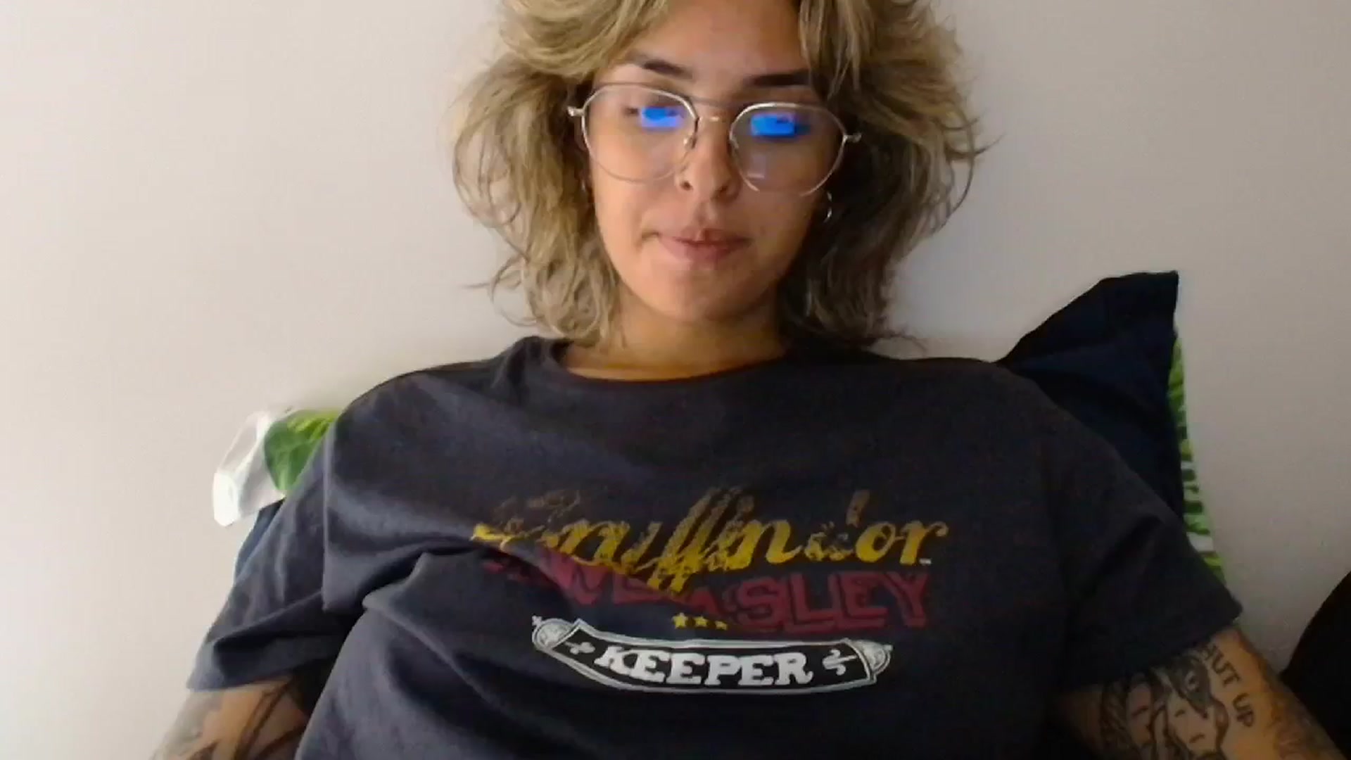Gallery image thumbnail from RiversideCA's myfreecams stream on, 04/26/2024, 16:54 image 10 of 20