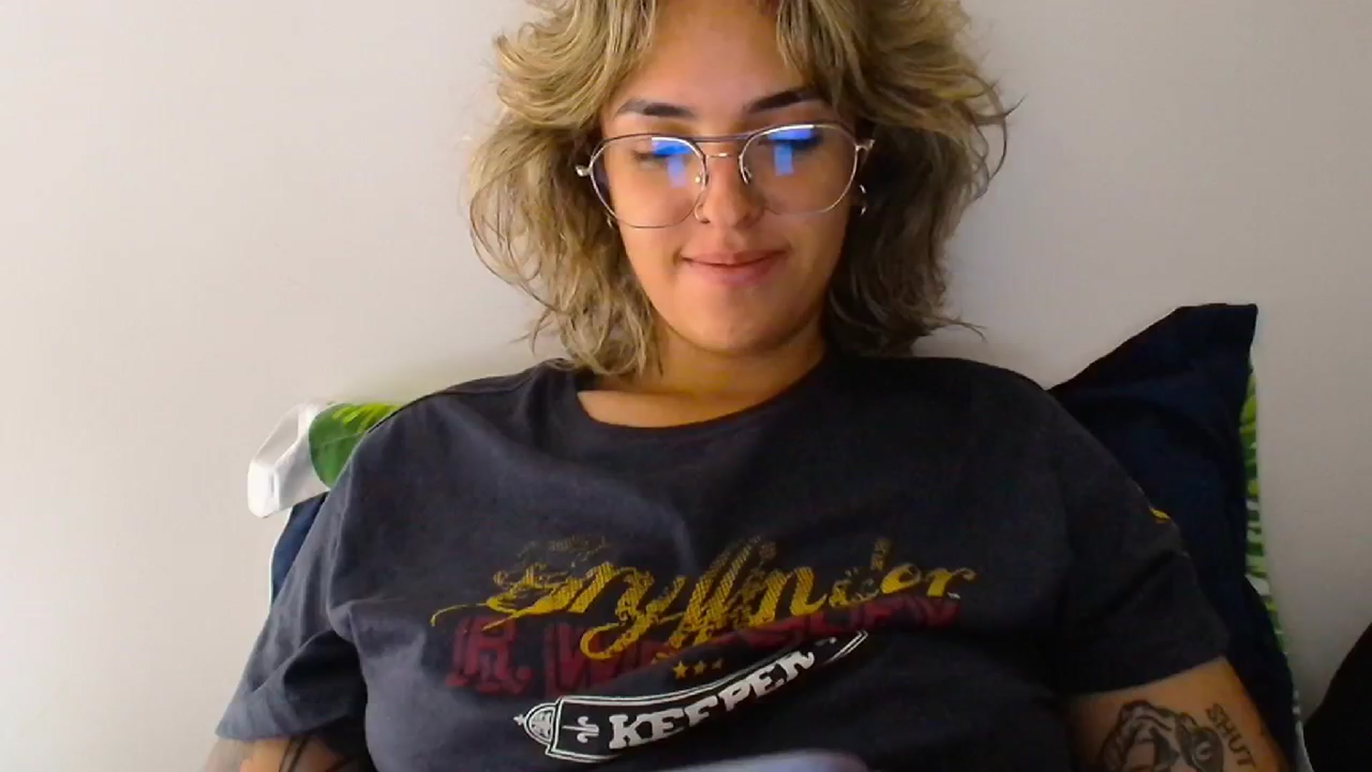 Gallery image thumbnail from RiversideCA's myfreecams stream on, 04/26/2024, 16:54 image 4 of 20