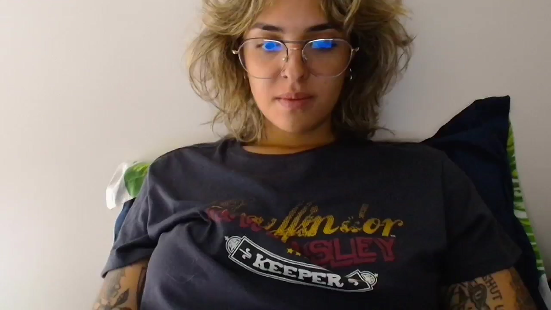 Gallery image thumbnail from RiversideCA's myfreecams stream on, 04/26/2024, 16:54 image 16 of 20