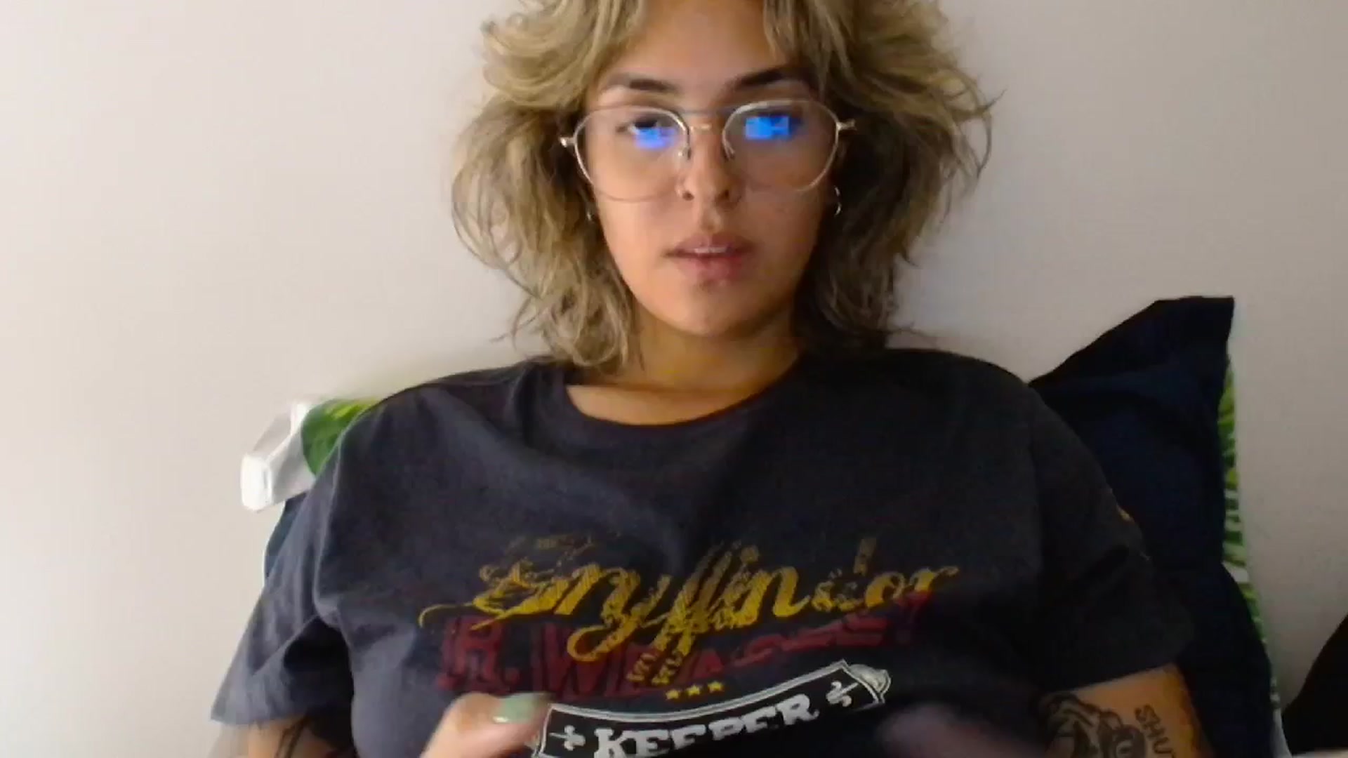 Gallery image thumbnail from RiversideCA's myfreecams stream on, 04/26/2024, 16:54 image 3 of 20