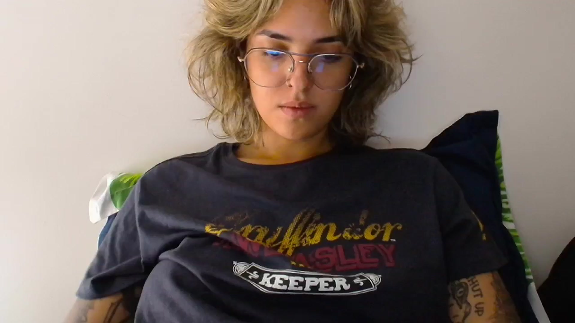 Gallery image thumbnail from RiversideCA's myfreecams stream on, 04/26/2024, 16:54 image 7 of 20