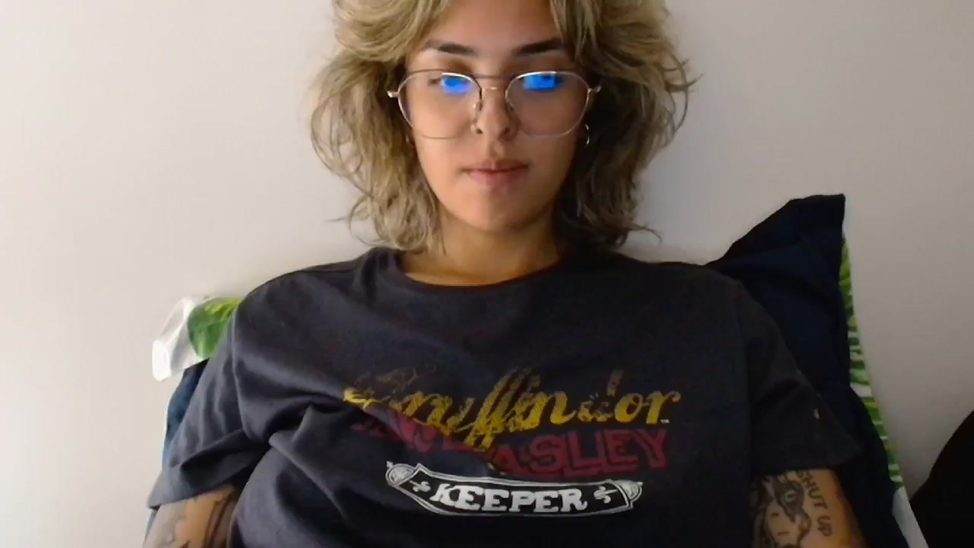 Gallery image thumbnail from RiversideCA's myfreecams stream on, 04/26/2024, 16:54 image 9 of 20