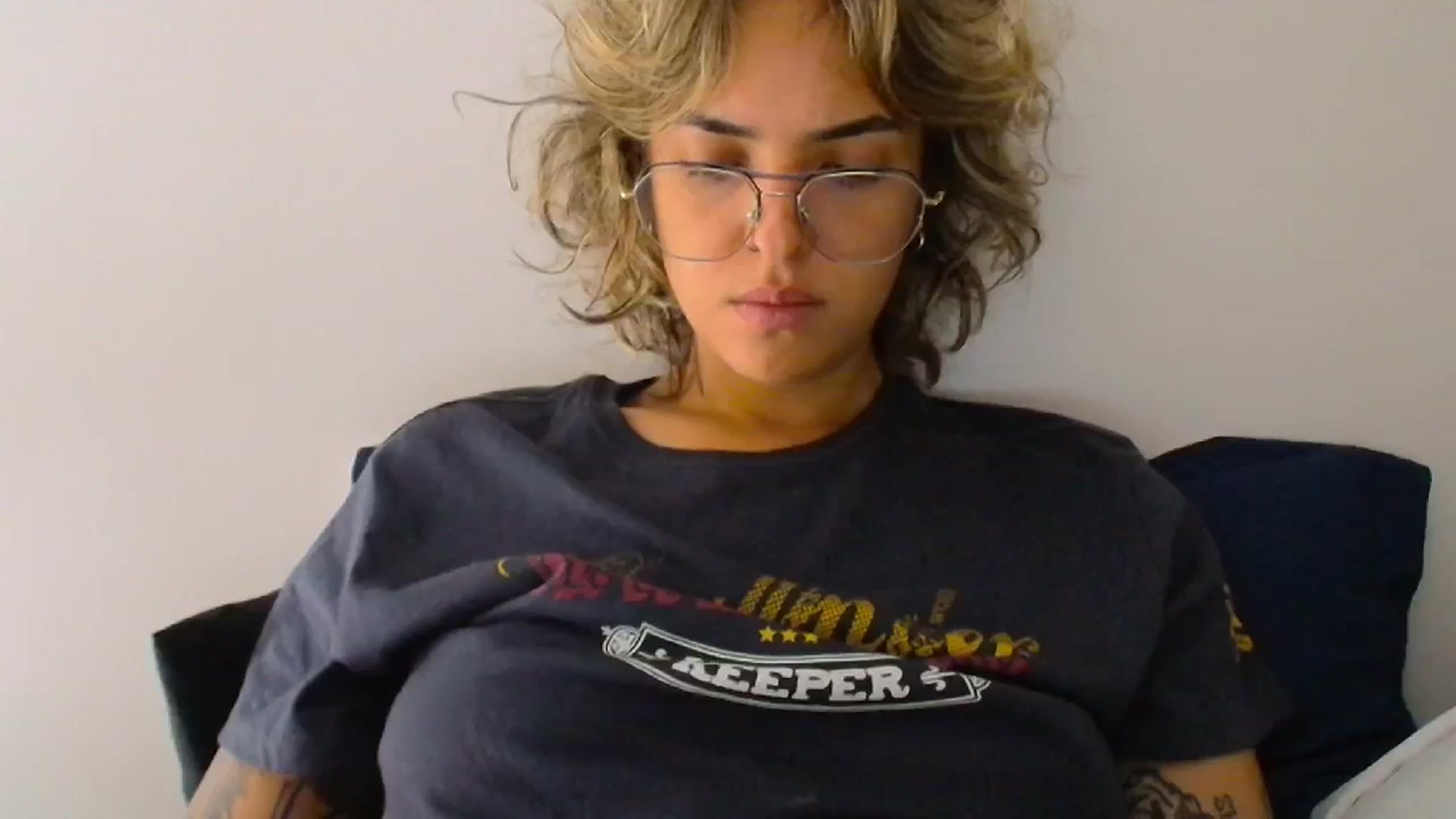 Gallery image thumbnail from RiversideCA's myfreecams stream on, 04/27/2024, 16:23 image 12 of 20