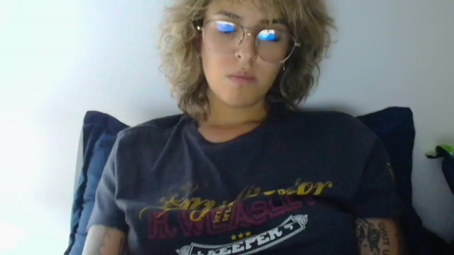 Gallery image thumbnail from RiversideCA's myfreecams stream on, 05/02/2024, 06:25 image 12 of 20