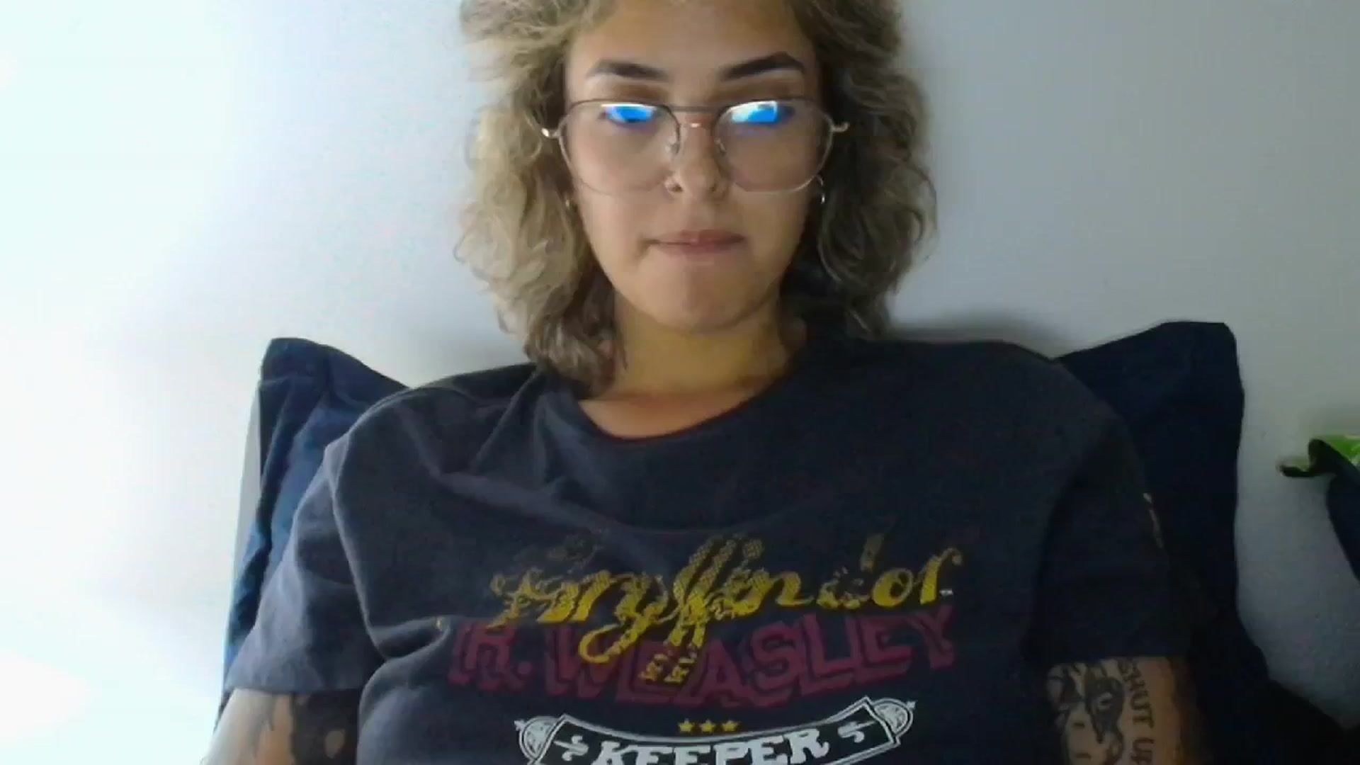 Gallery image thumbnail from RiversideCA's myfreecams stream on, 05/02/2024, 06:25 image 17 of 20