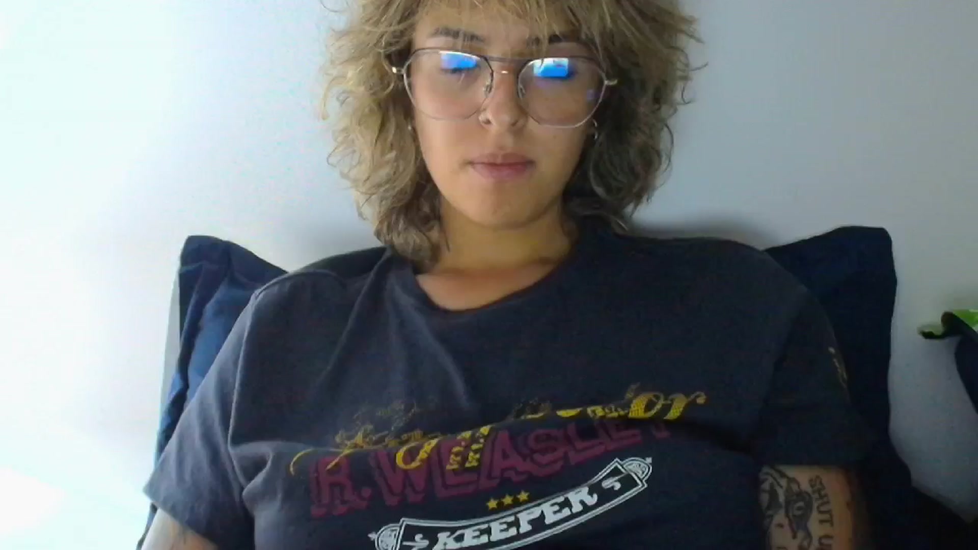 Gallery image thumbnail from RiversideCA's myfreecams stream on, 05/02/2024, 06:25 image 11 of 20