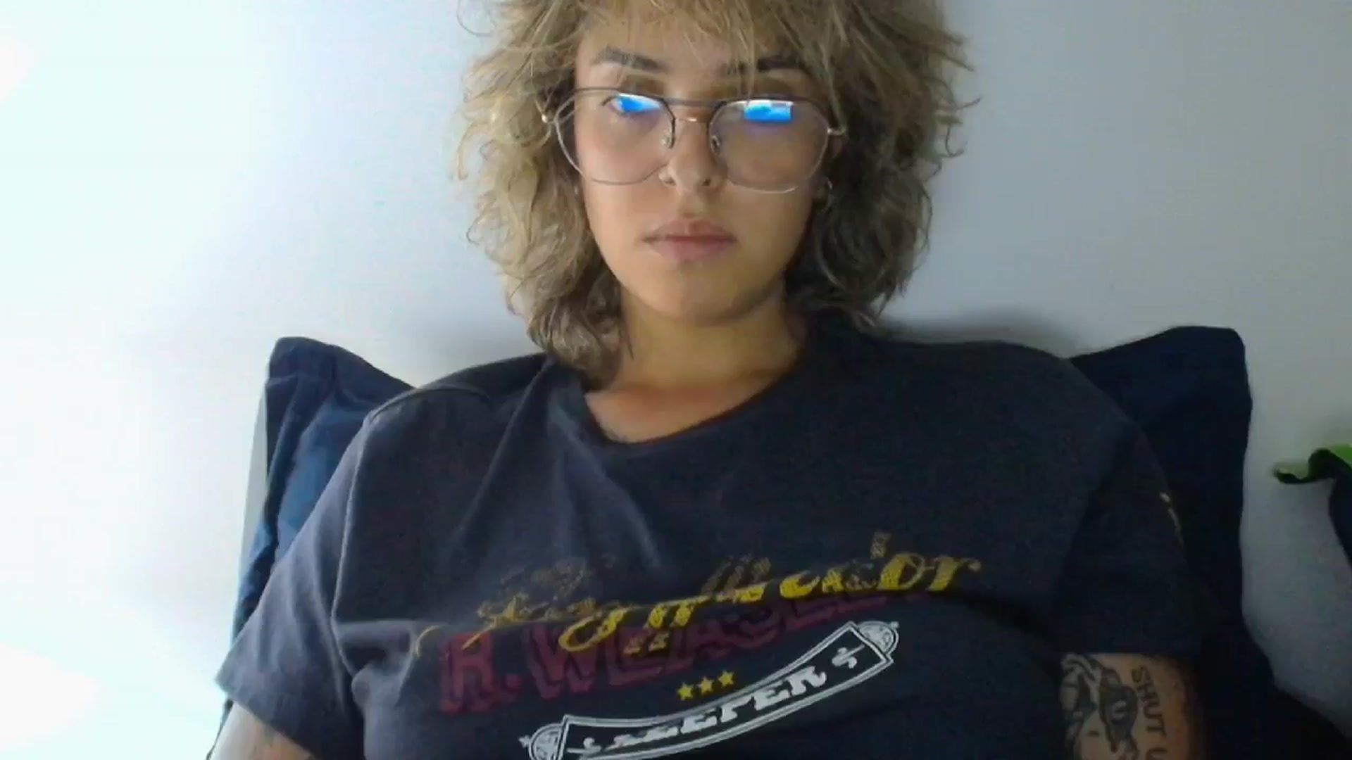 Gallery image thumbnail from RiversideCA's myfreecams stream on, 05/02/2024, 06:25 image 4 of 20
