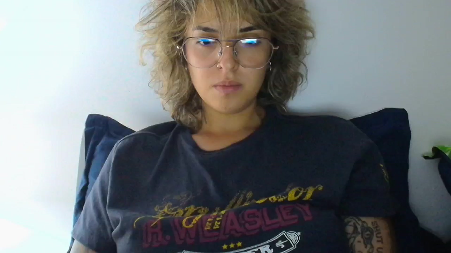 Gallery image thumbnail from RiversideCA's myfreecams stream on, 05/02/2024, 06:25 image 15 of 20