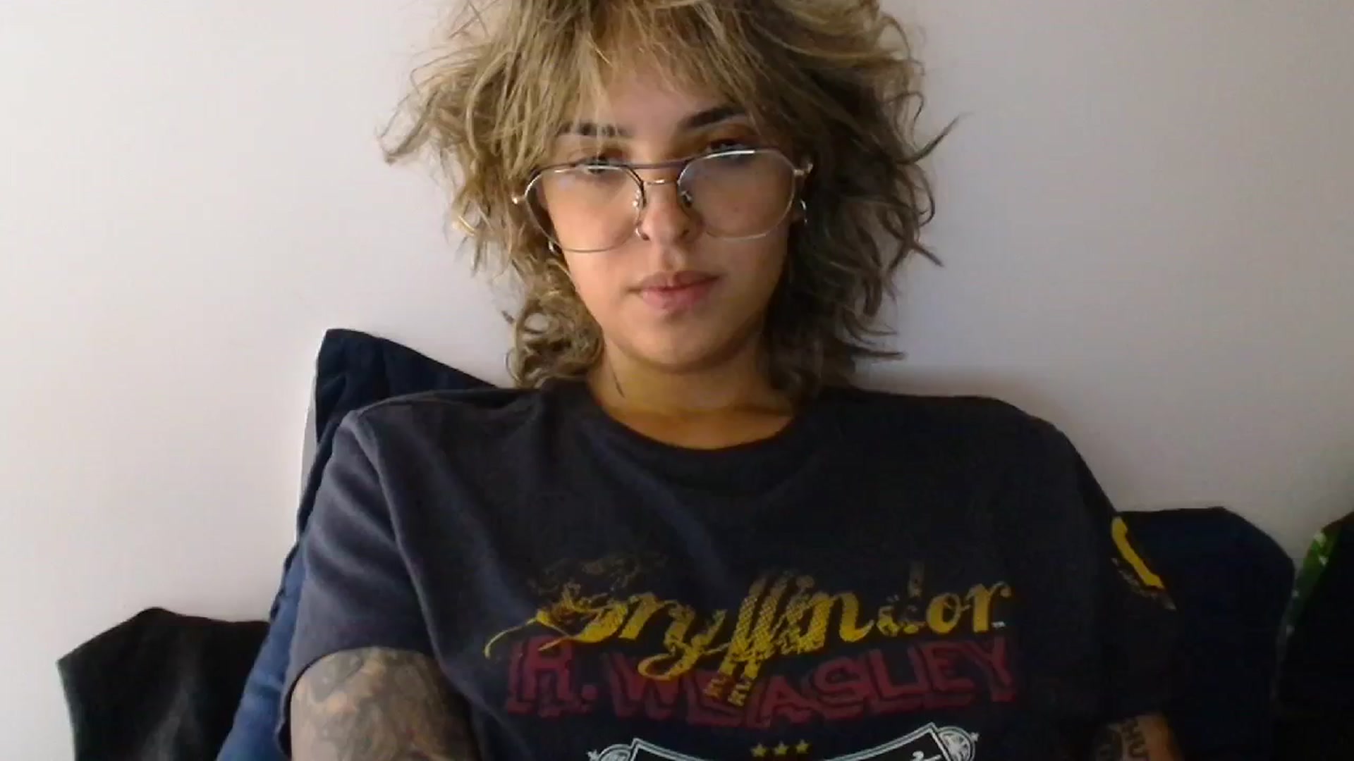 Gallery image thumbnail from RiversideCA's myfreecams stream on, 05/02/2024, 16:31 image 11 of 20