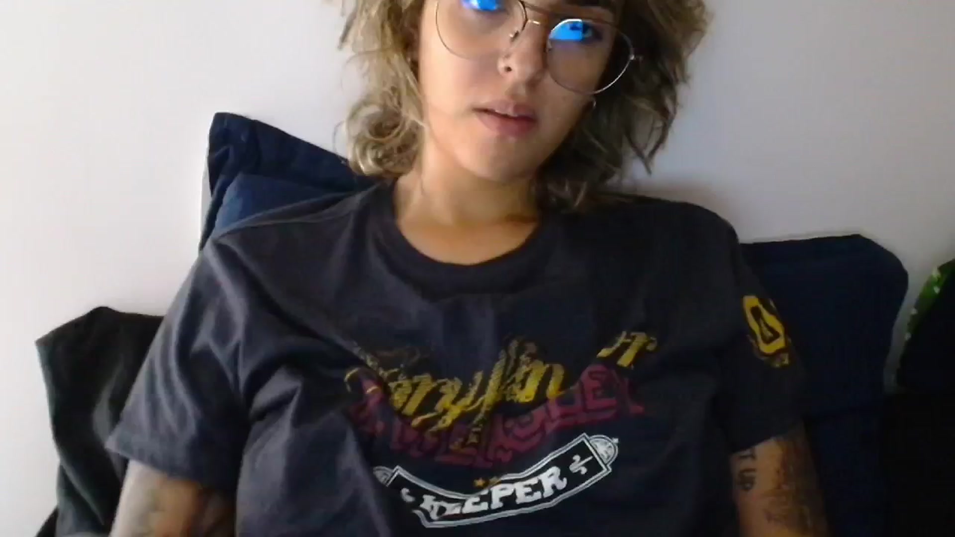 Gallery image thumbnail from RiversideCA's myfreecams stream on, 05/02/2024, 16:31 image 18 of 20