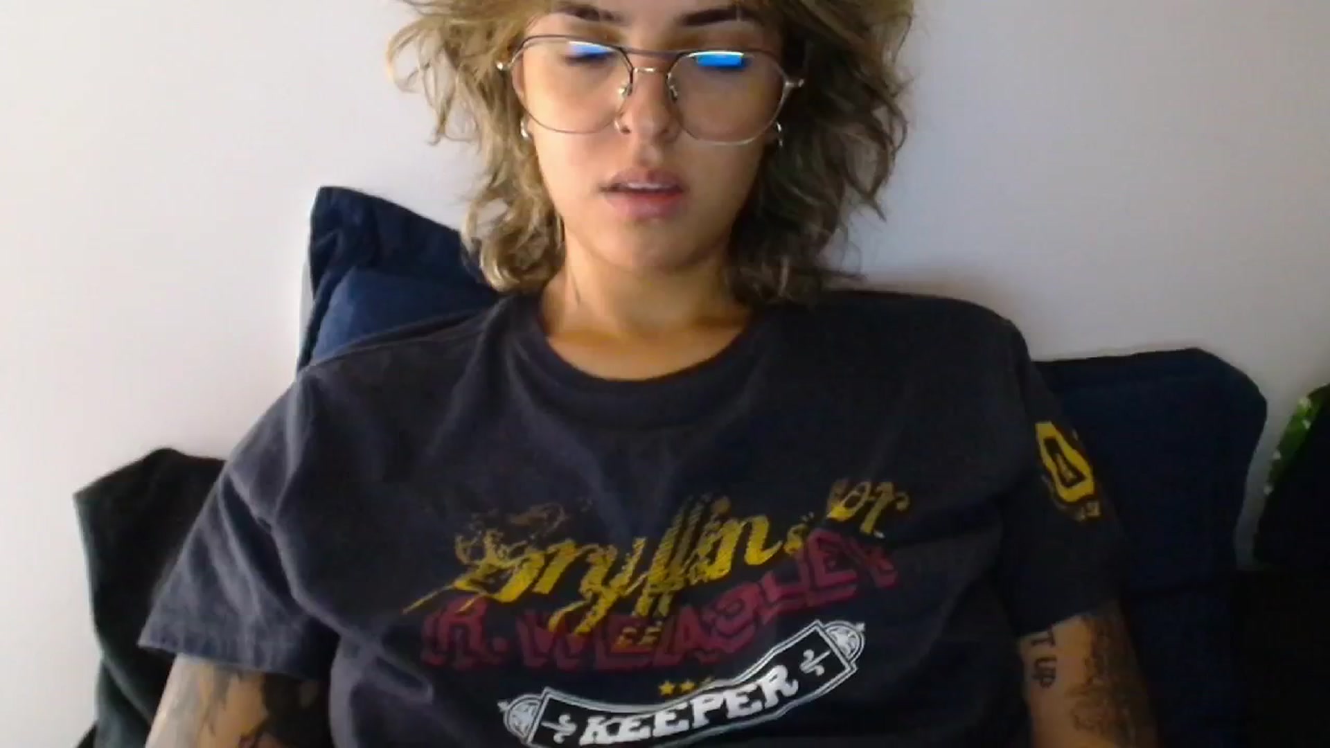 Gallery image thumbnail from RiversideCA's myfreecams stream on, 05/02/2024, 16:31 image 19 of 20