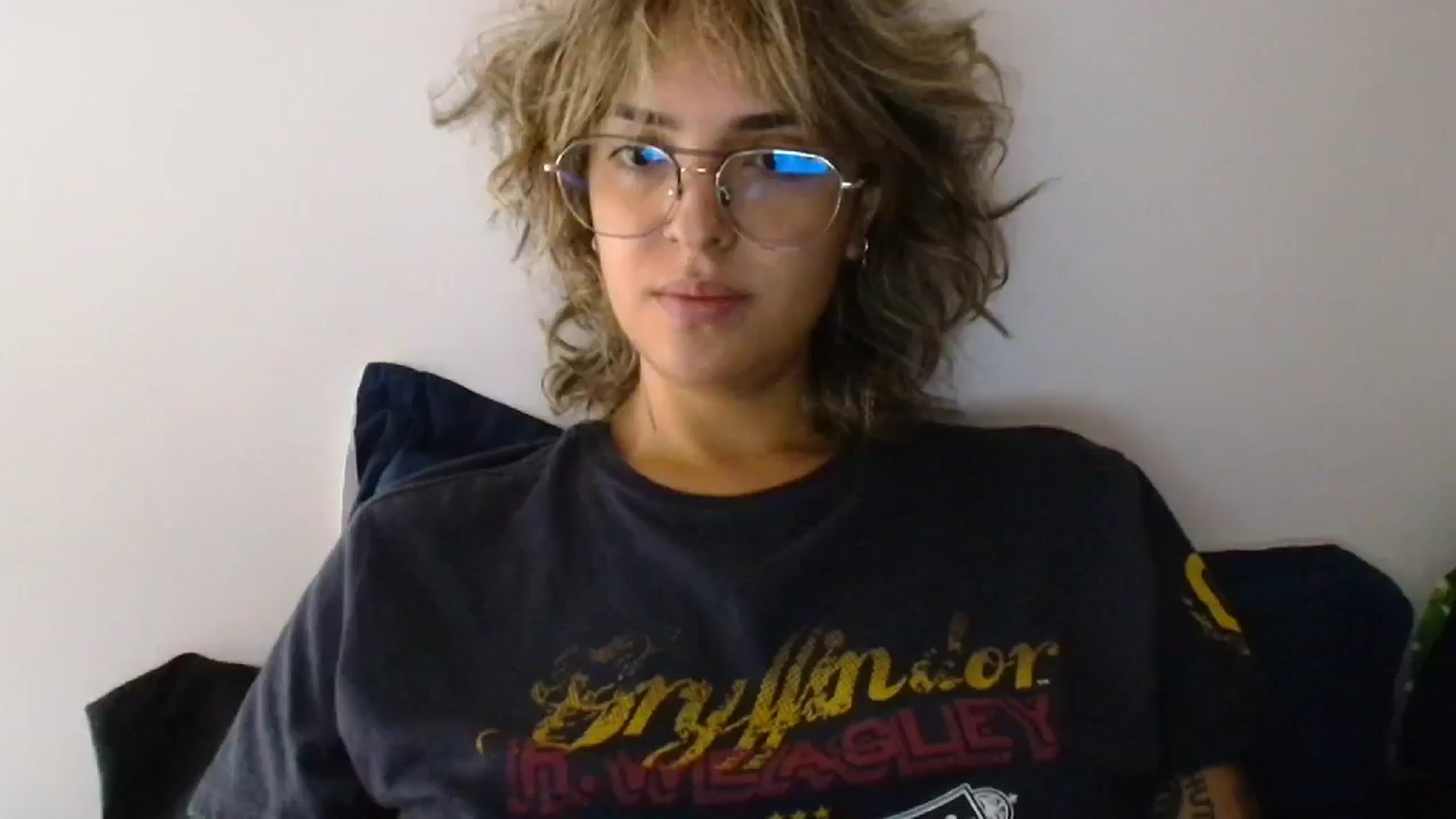 Gallery image thumbnail from RiversideCA's myfreecams stream on, 05/02/2024, 16:31 image 12 of 20