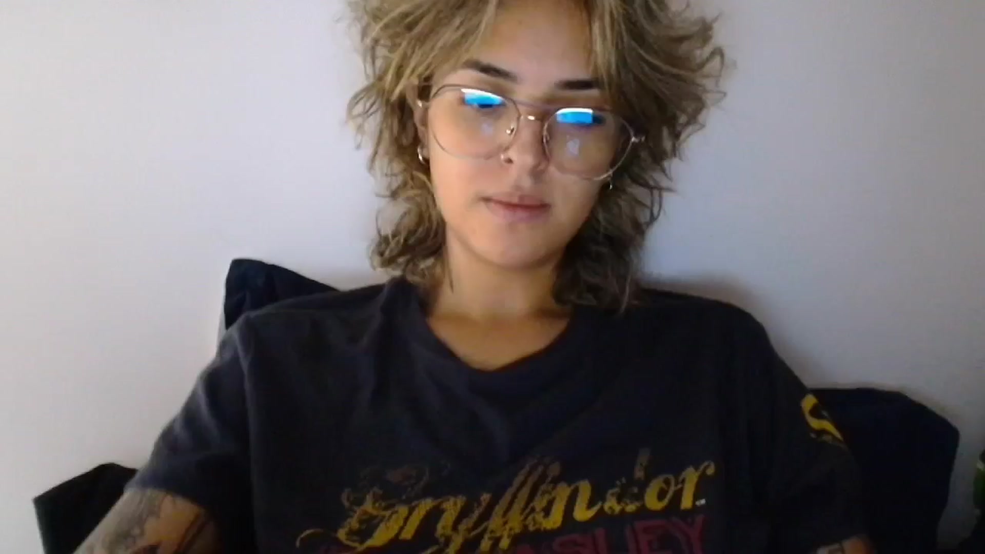 Gallery image thumbnail from RiversideCA's myfreecams stream on, 05/02/2024, 16:31 image 2 of 20