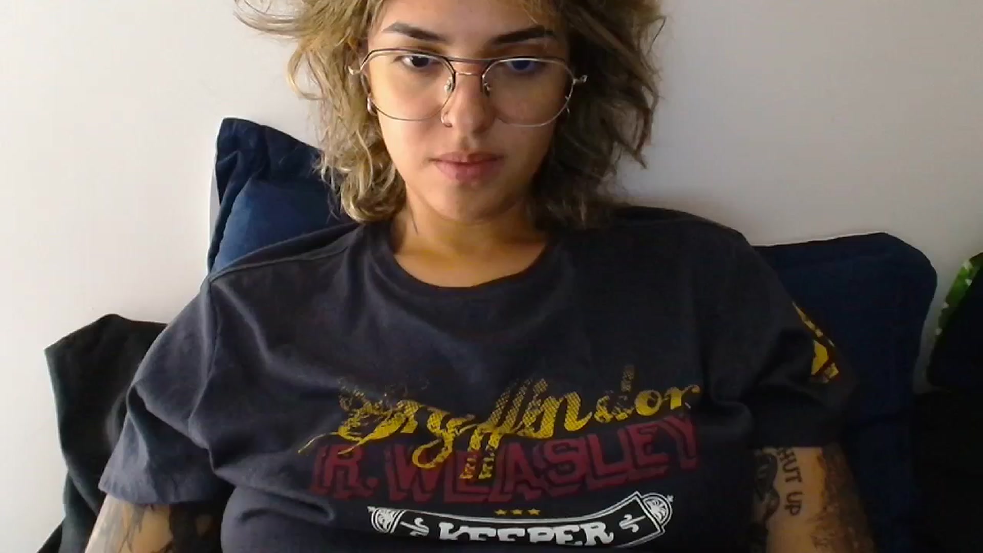 Gallery image thumbnail from RiversideCA's myfreecams stream on, 05/02/2024, 17:03 image 13 of 20