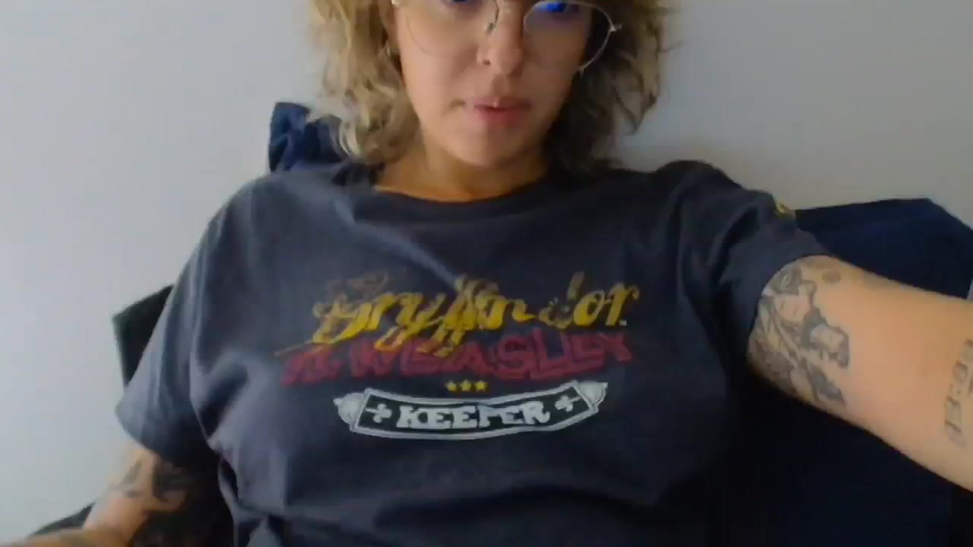 Gallery image thumbnail from RiversideCA's myfreecams stream on, 05/02/2024, 17:44 image 5 of 20