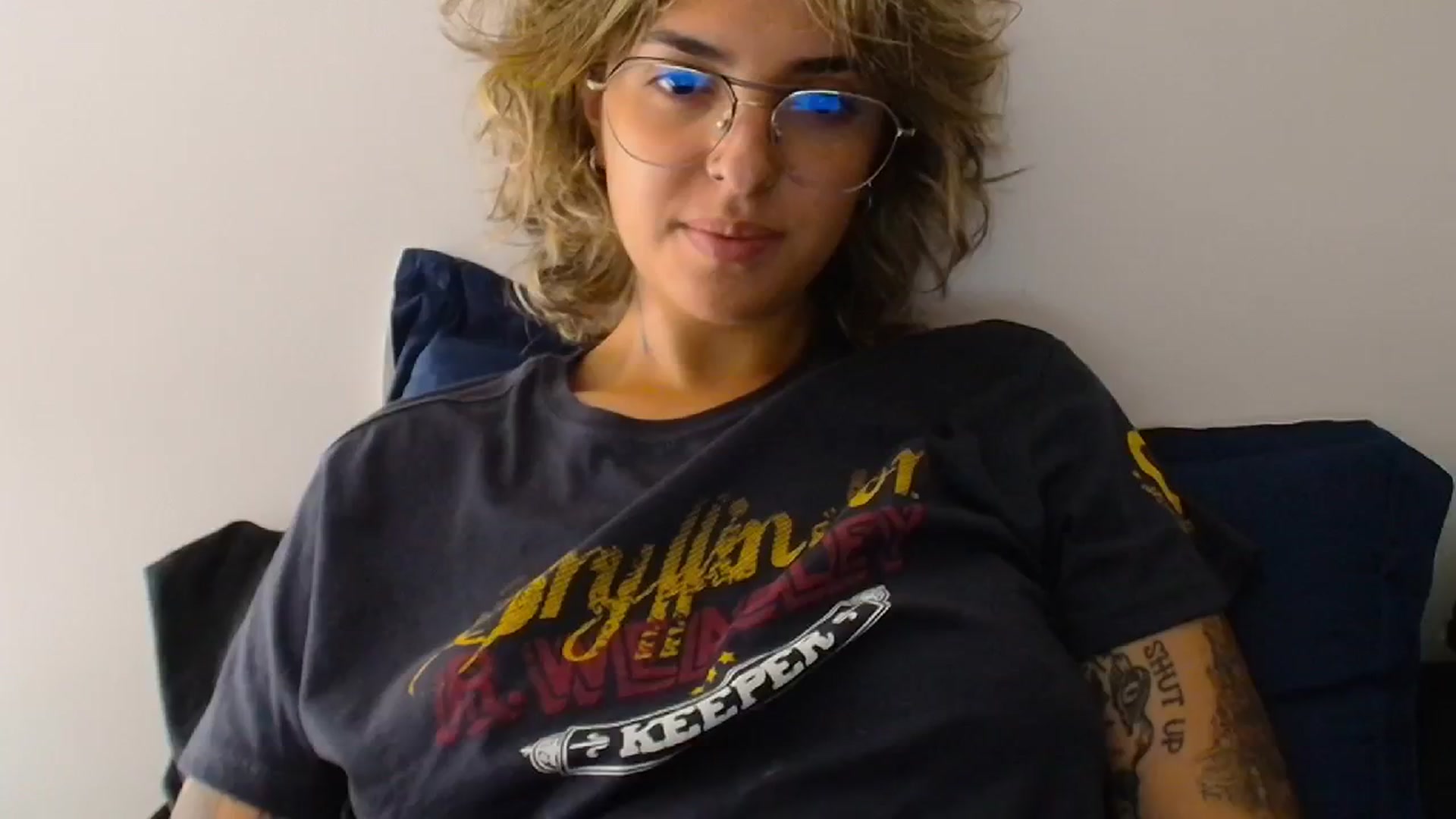 Gallery image thumbnail from RiversideCA's myfreecams stream on, 05/02/2024, 17:44 image 4 of 20