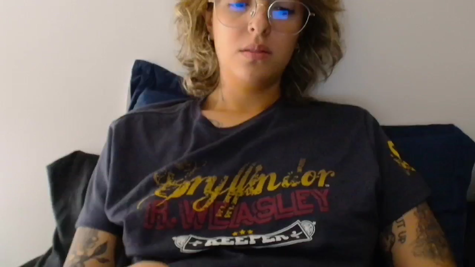 Gallery image thumbnail from RiversideCA's myfreecams stream on, 05/02/2024, 17:44 image 6 of 20