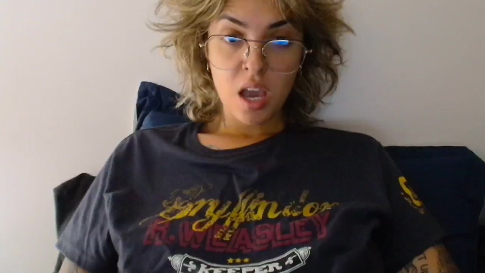 Gallery image thumbnail from RiversideCA's myfreecams stream on, 05/02/2024, 17:44 image 10 of 20