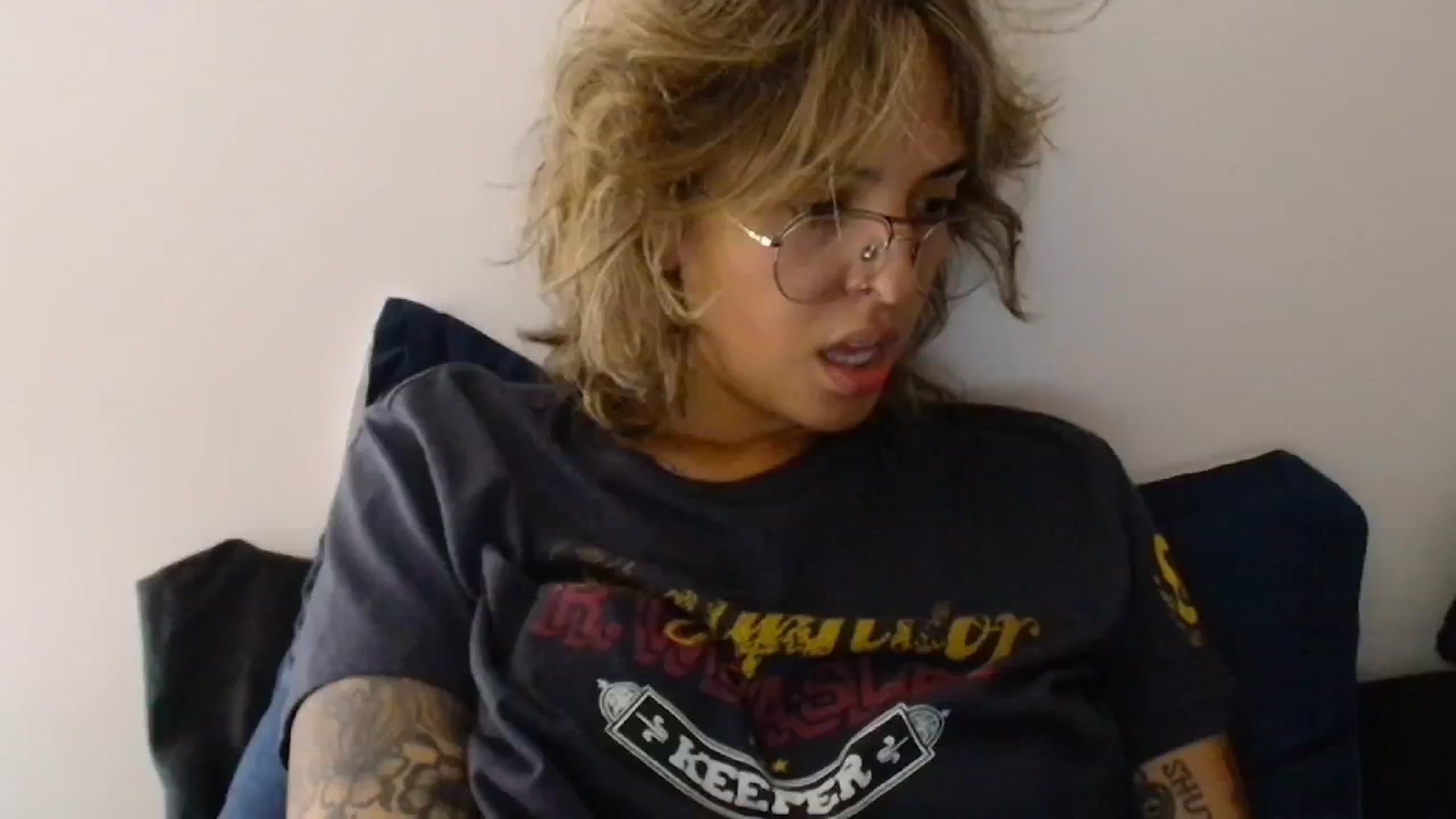 Gallery image thumbnail from RiversideCA's myfreecams stream on, 05/02/2024, 18:06 image 14 of 20
